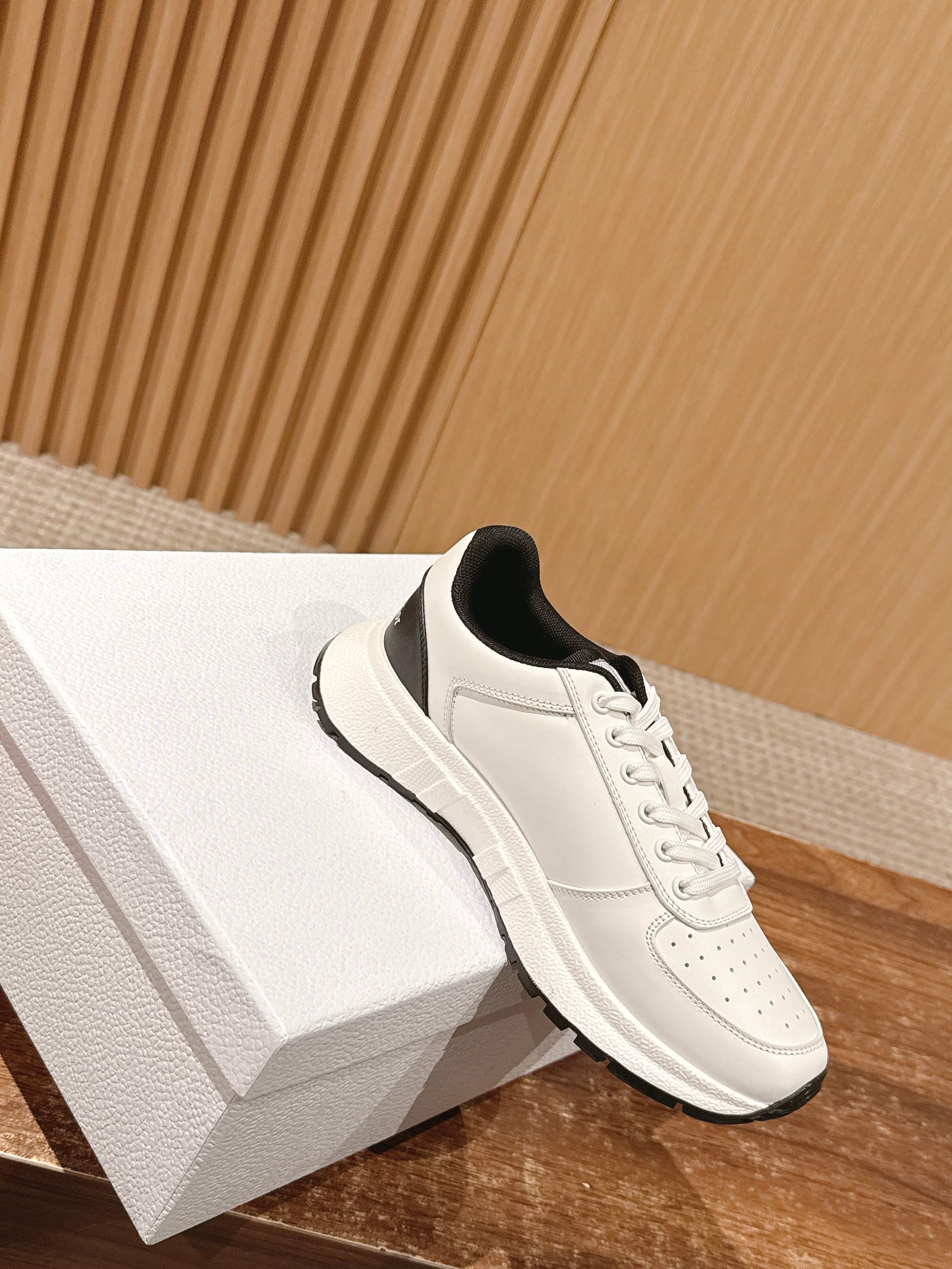 Luxury Shoes Dior Unisex