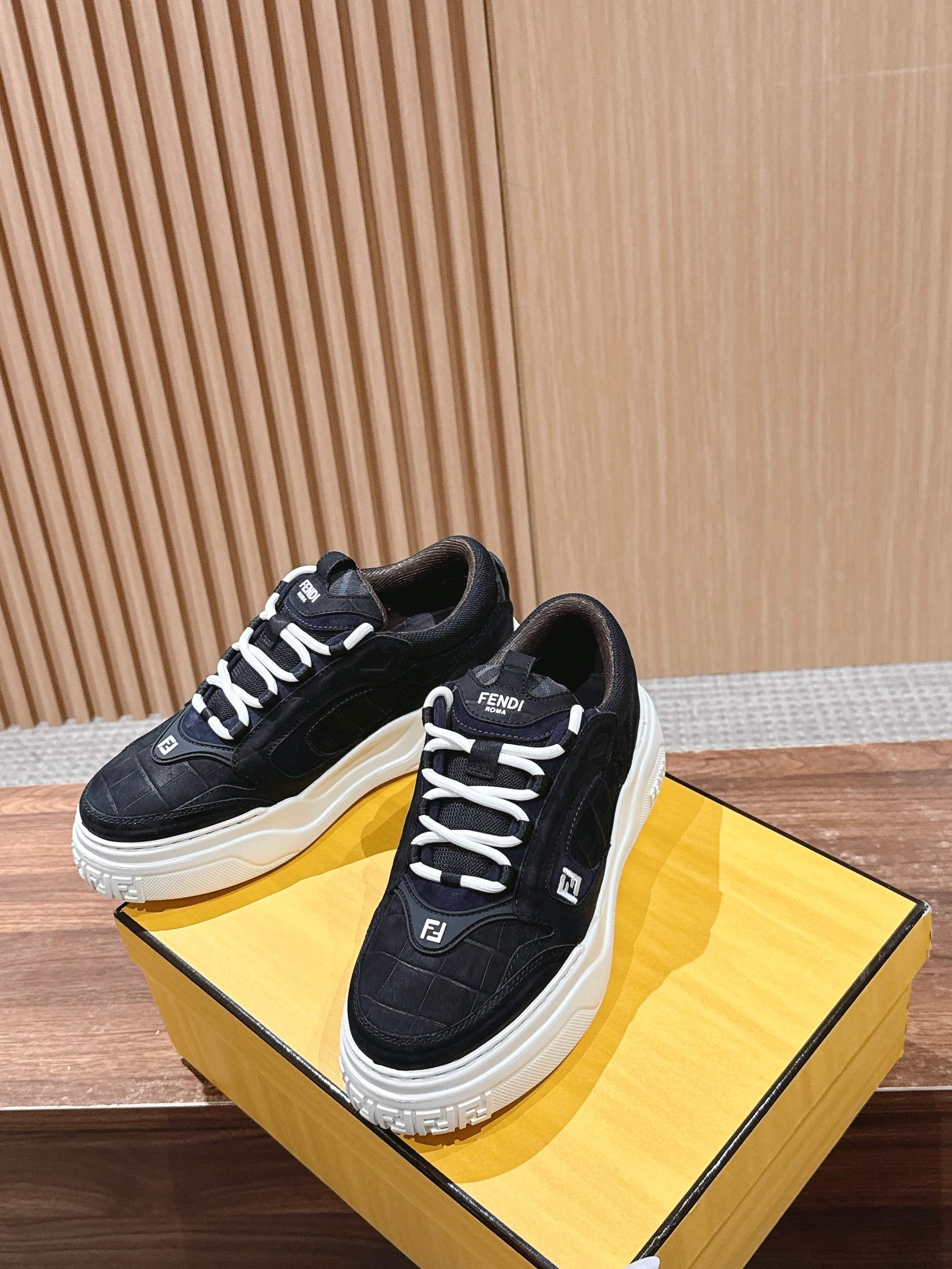 Luxury Shoes Fendi Unisex