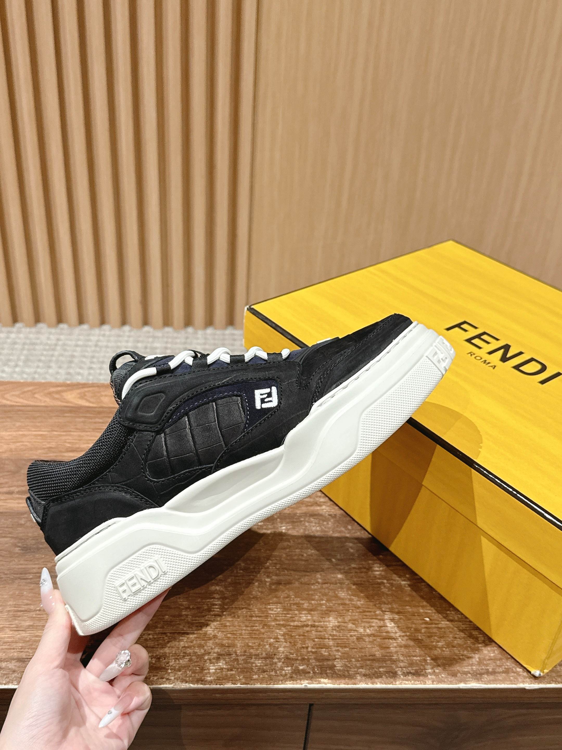 Luxury Shoes Fendi Unisex