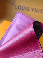 Small bag pink leather corner with black trim and inner lining glimpse