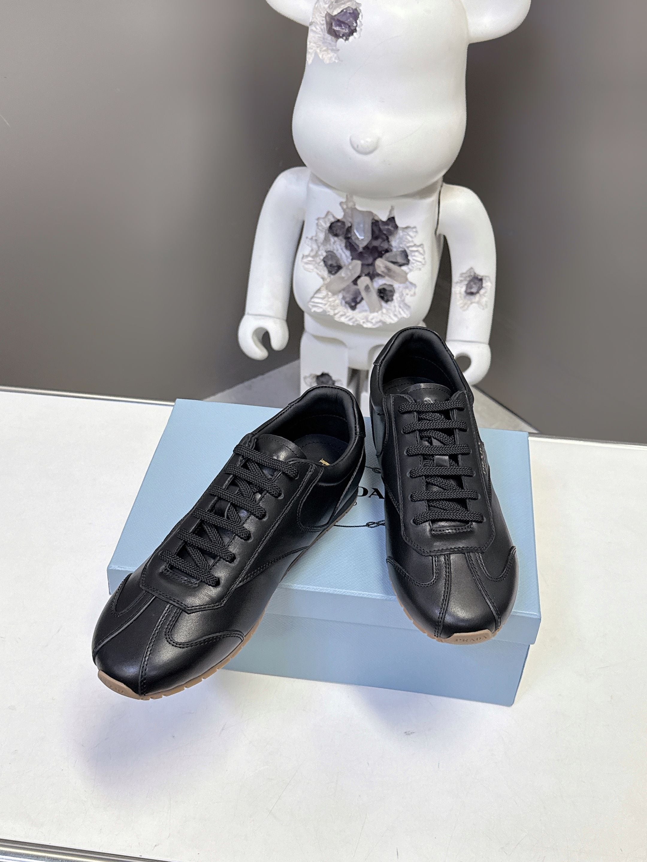 Luxury Shoes Prada Unisex
