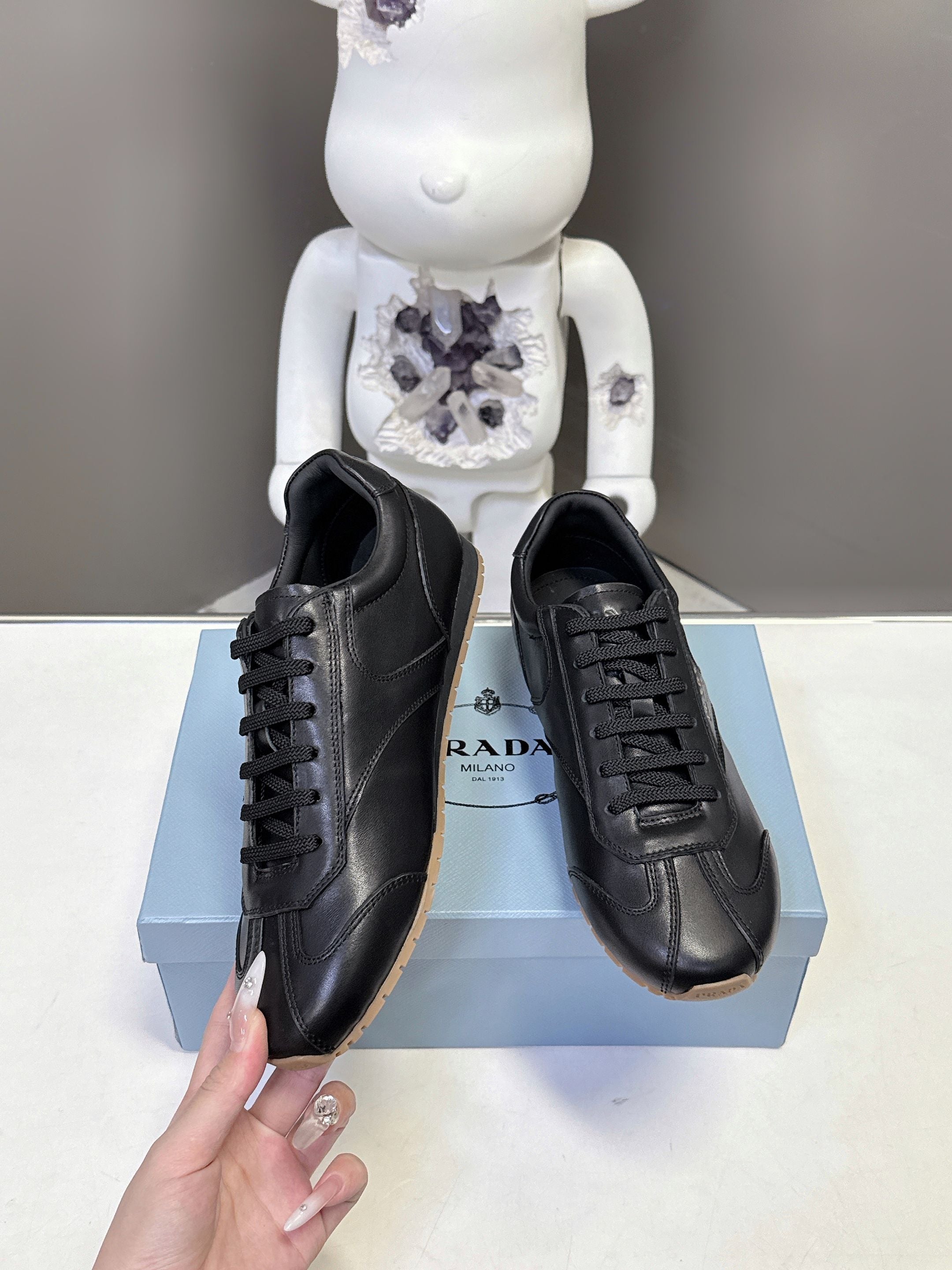 Luxury Shoes Prada Unisex
