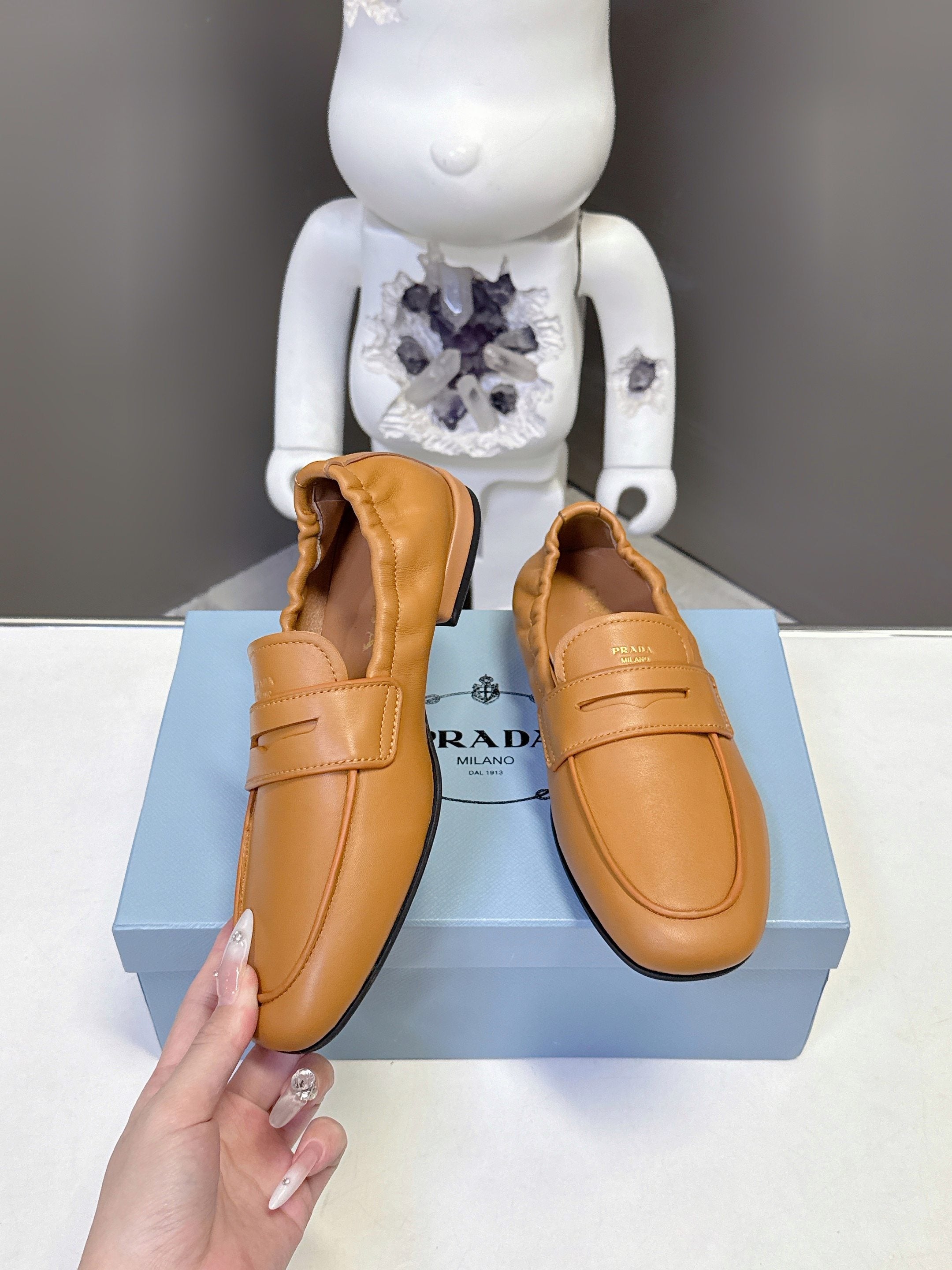 Luxury Shoes Prada Unisex