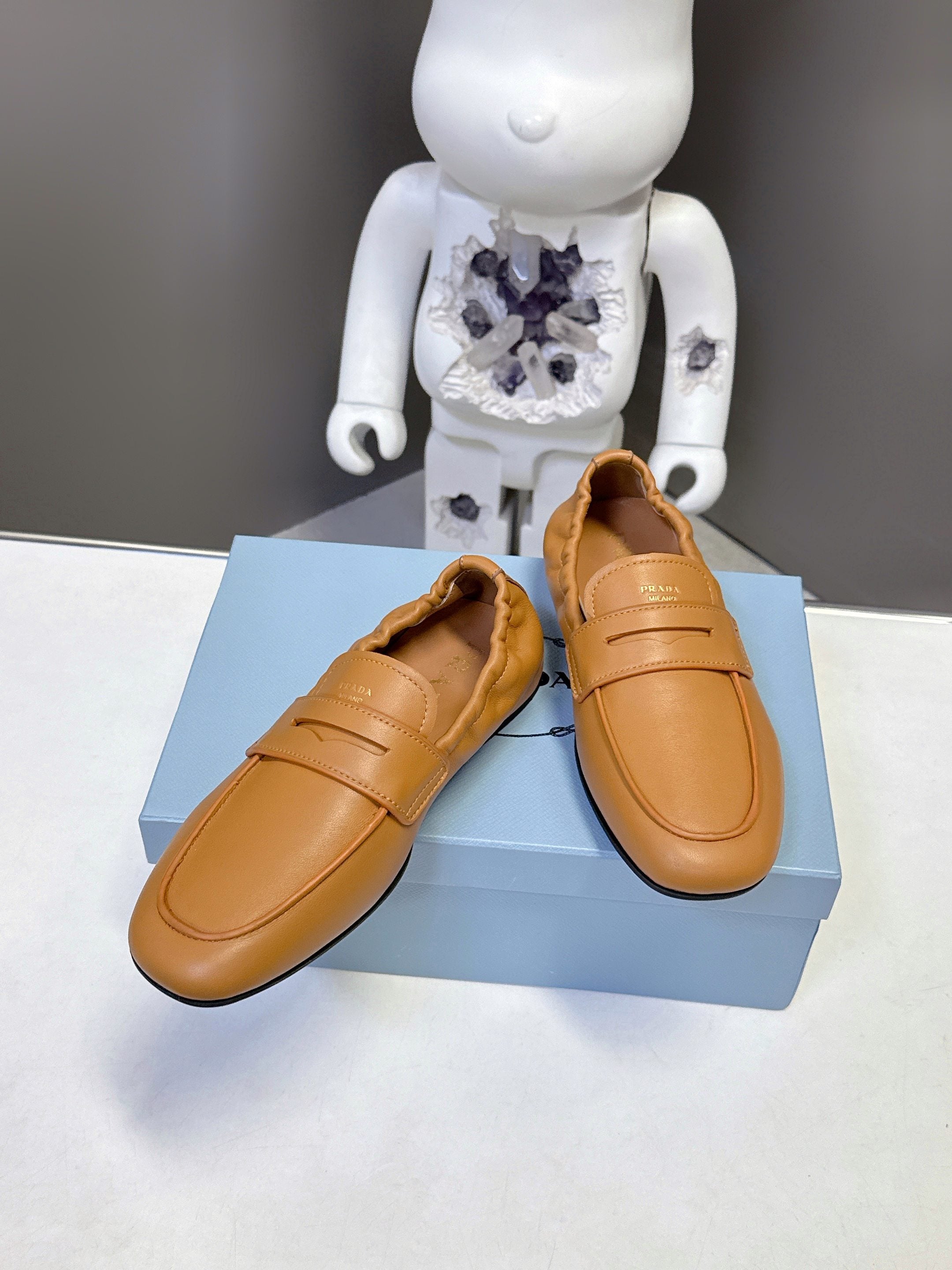 Luxury Shoes Prada Unisex