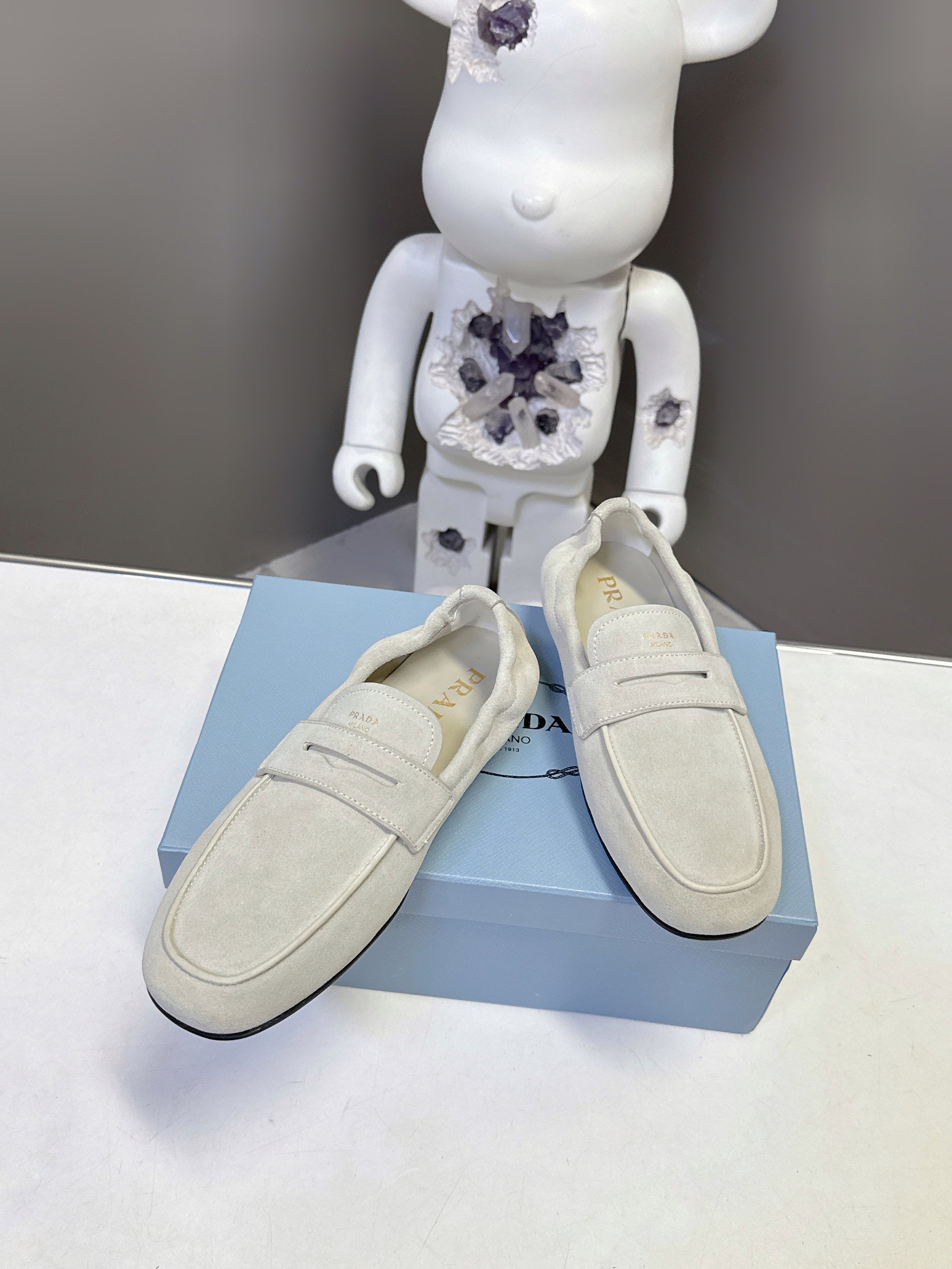 Luxury Shoes Prada Unisex