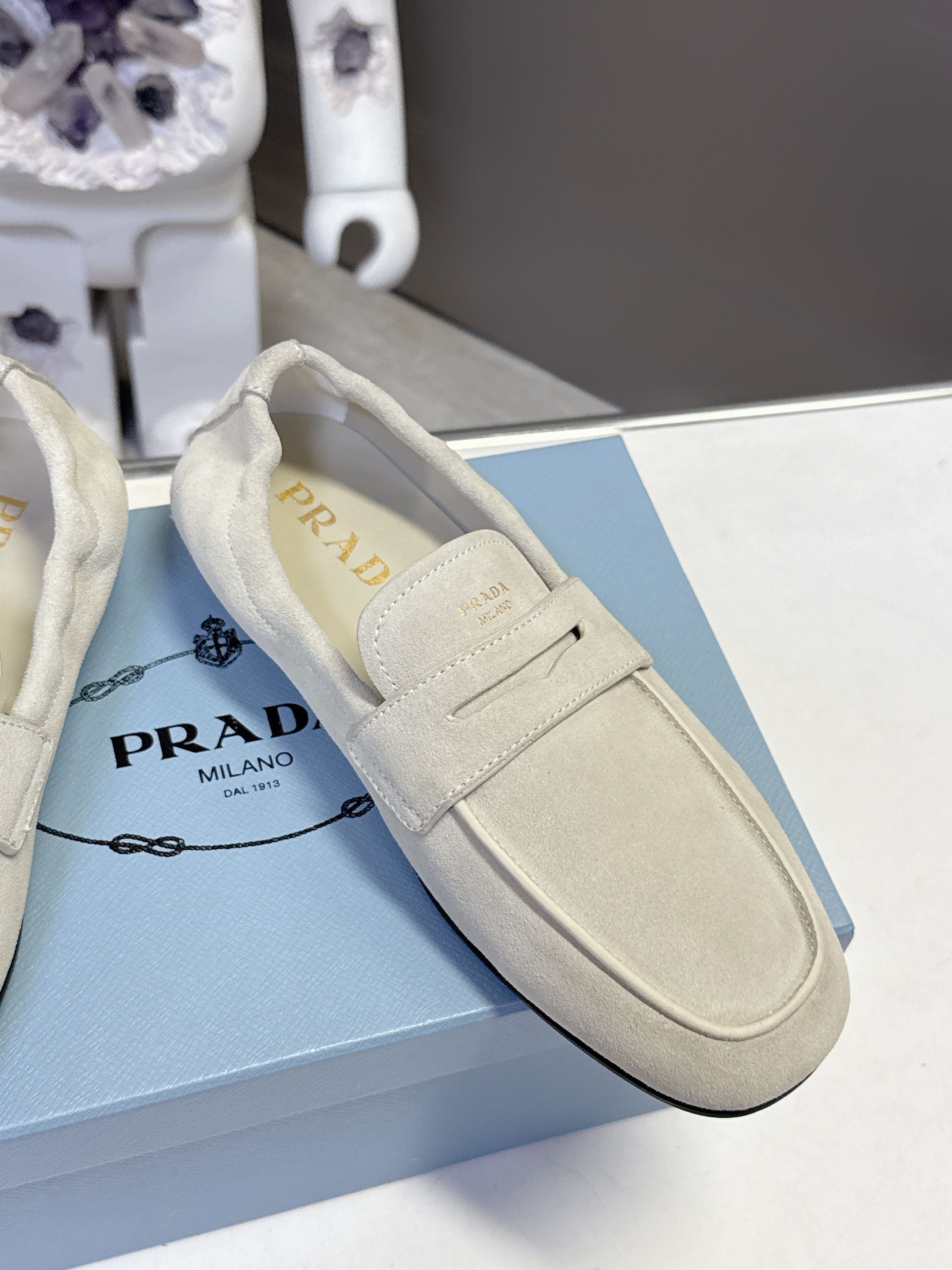 Luxury Shoes Prada Unisex