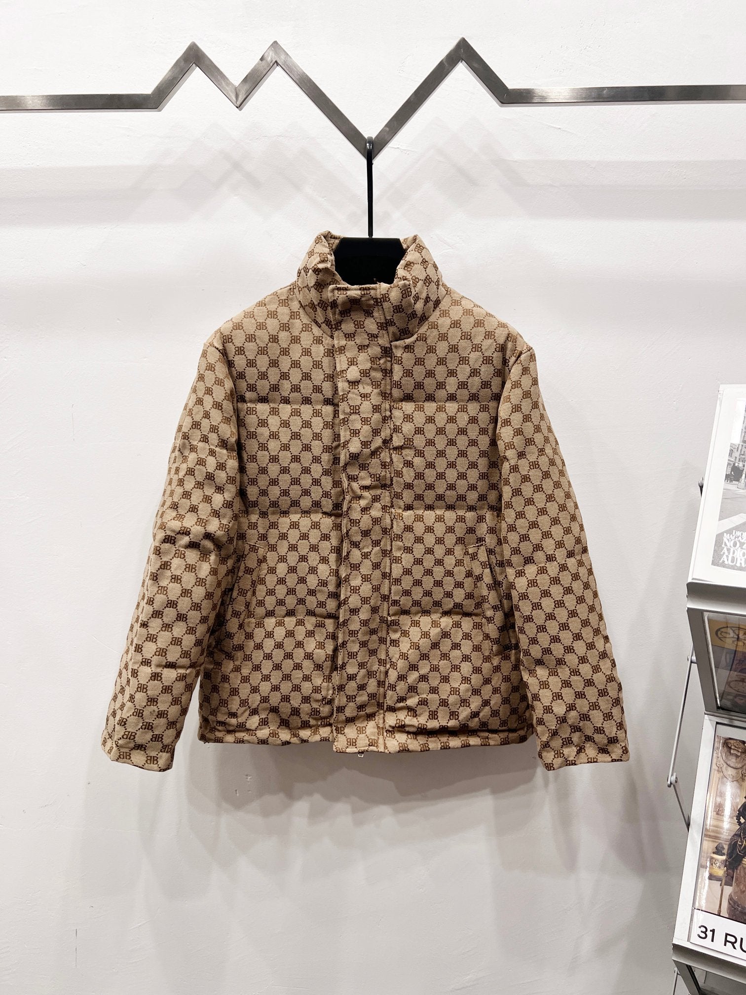 Gucci puffer jacket in beige with allover monogram pattern, stand collar, front zip