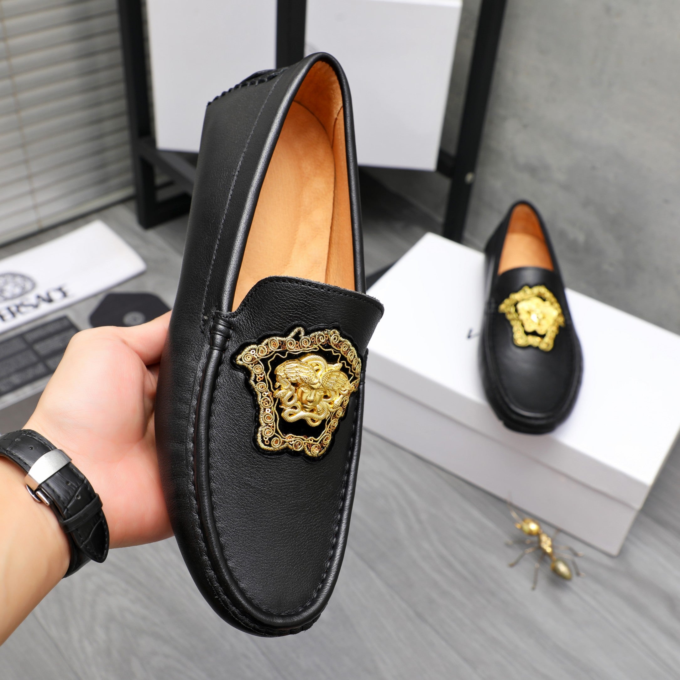 Luxury Shoes Versace