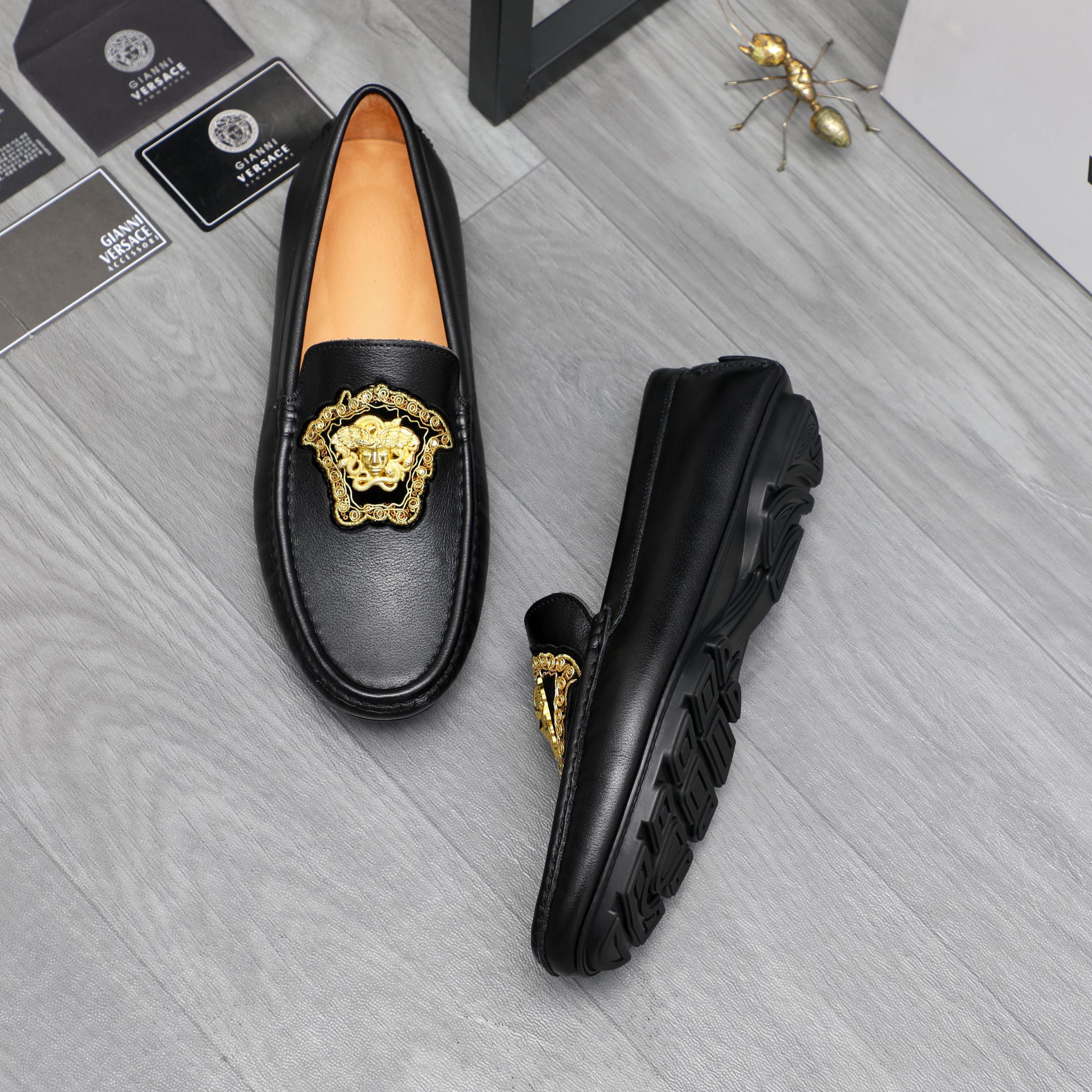Luxury Shoes Versace