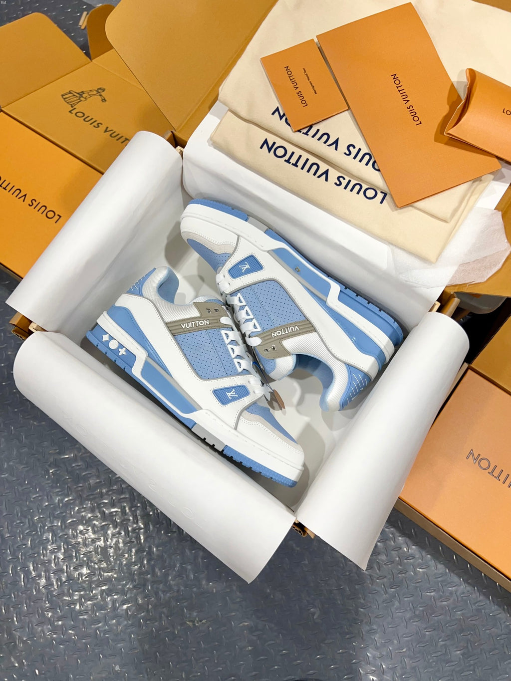 Luxury Shoes Louis Vuitton Trainer