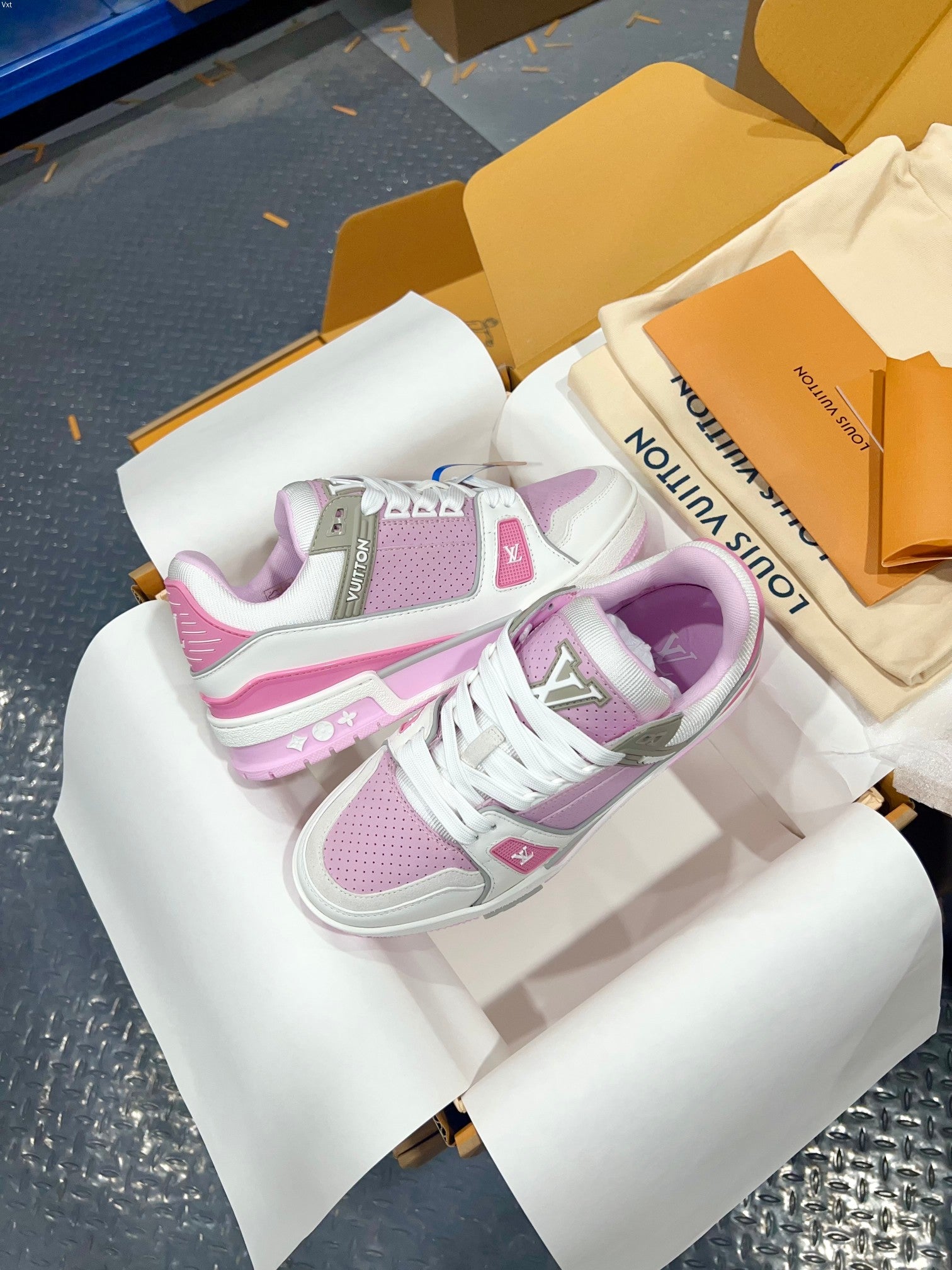 Luxury Shoes Louis Vuitton Trainer