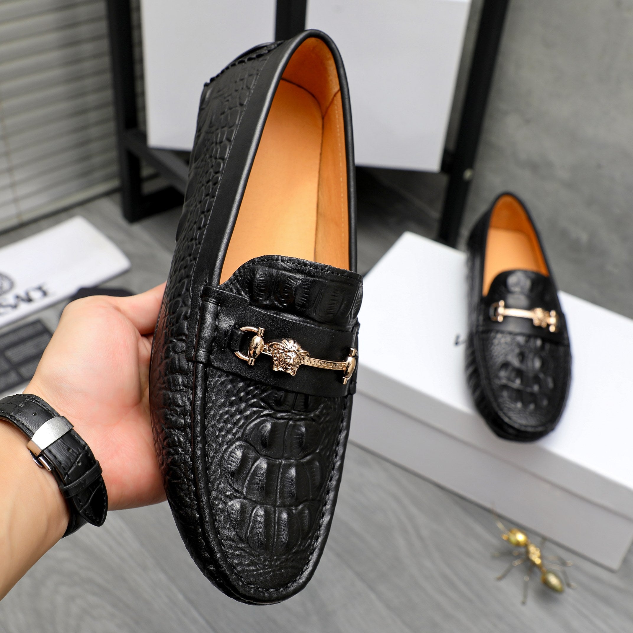 Luxury Shoes Versace