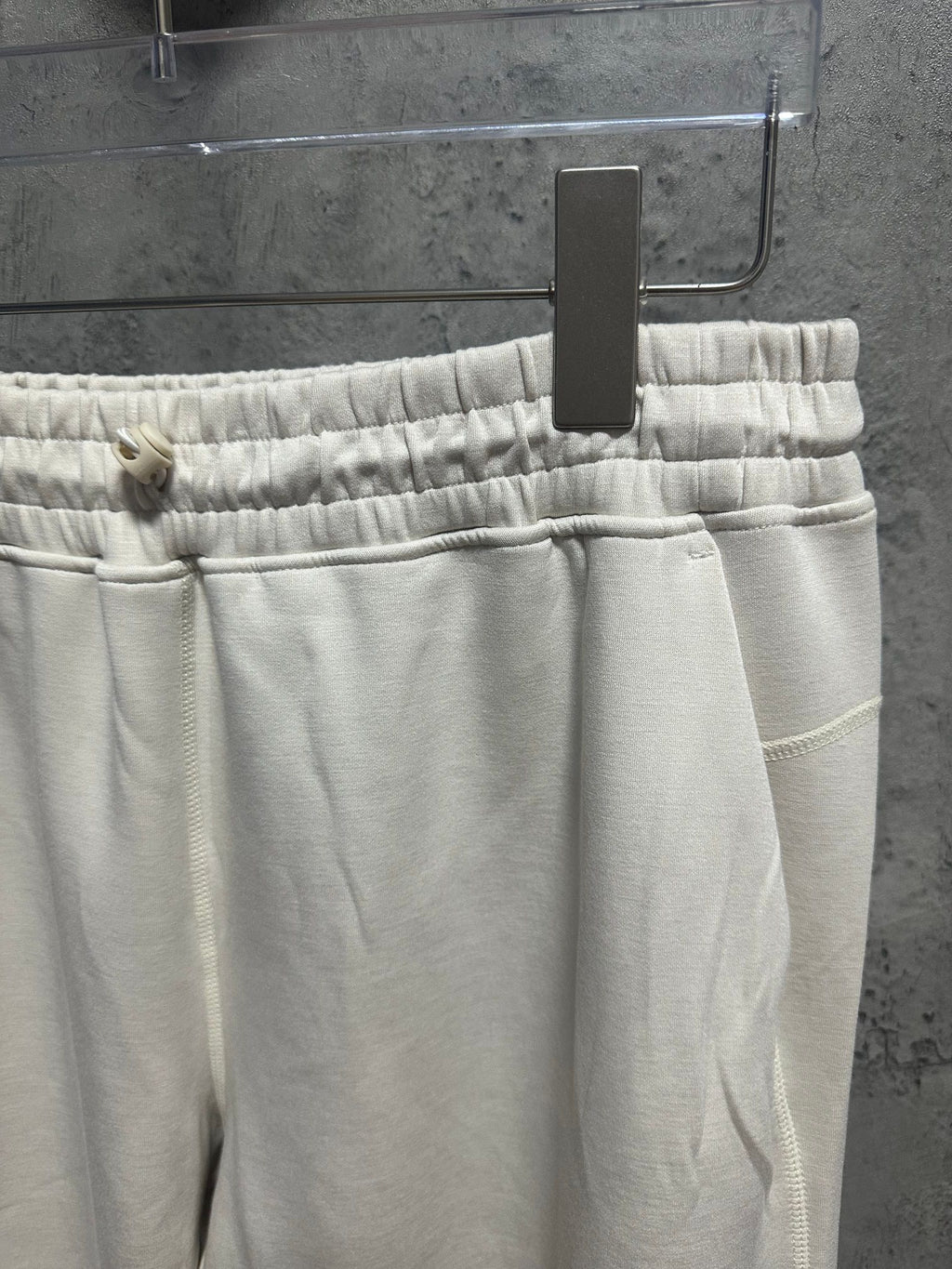 Ralph Lauren white sweatpants with elastic waistband and relaxed stitched side seam