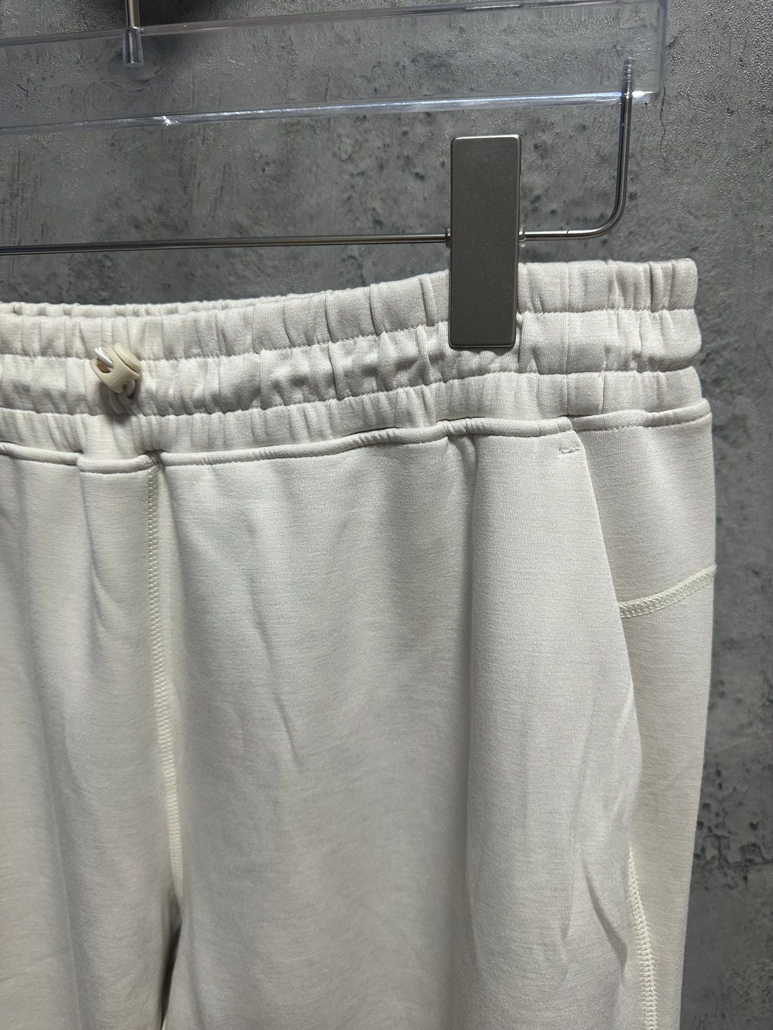 Ralph Lauren white sweatpants with elastic waistband and relaxed stitched side seam
