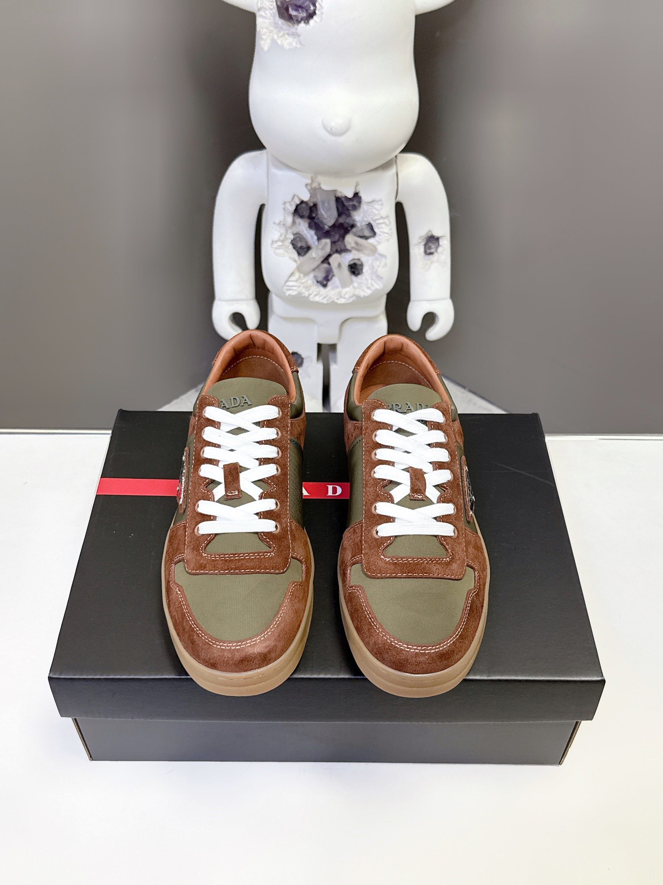 Luxury Shoes Prada Unisex