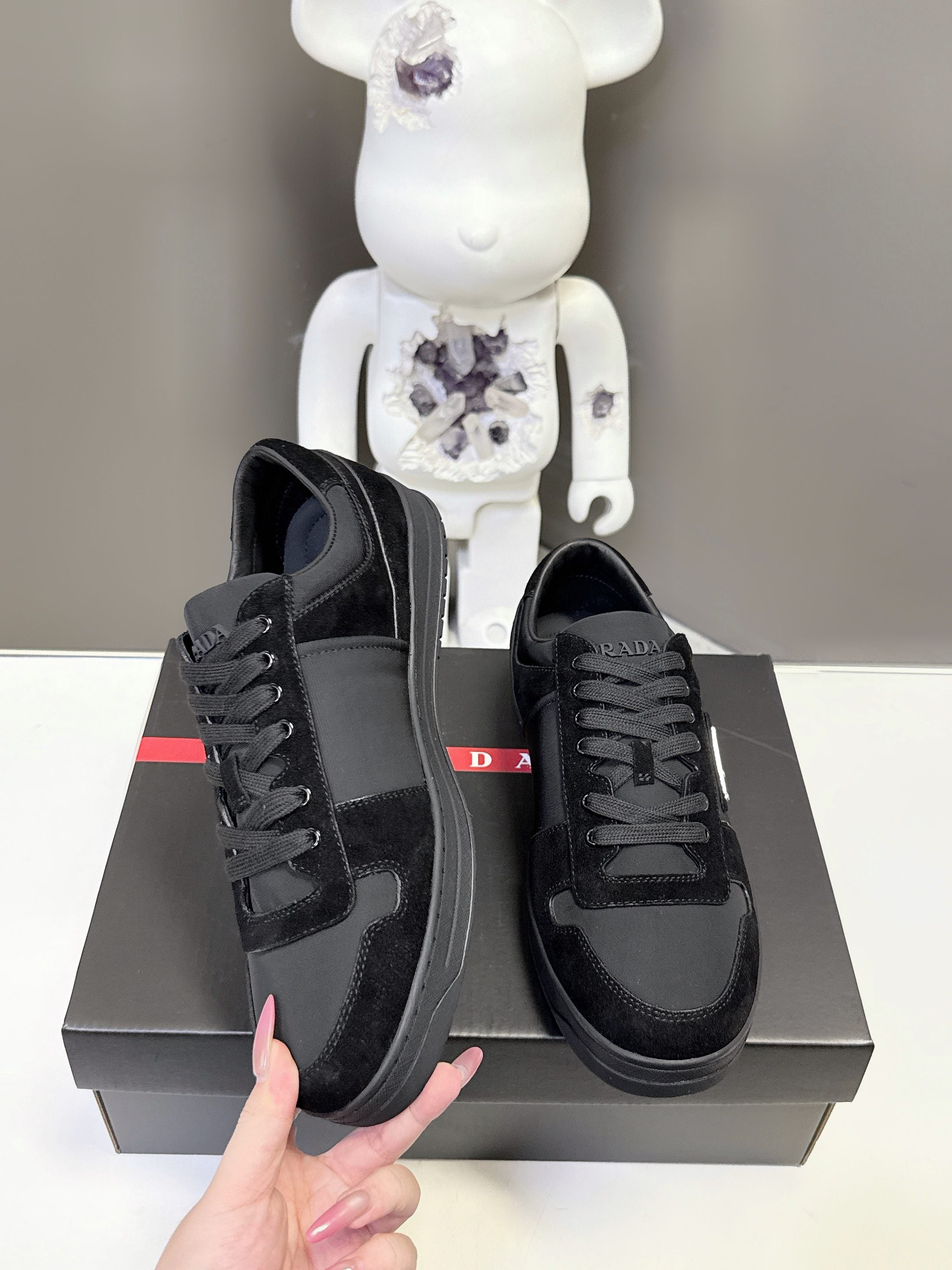 Luxury Shoes Prada Unisex