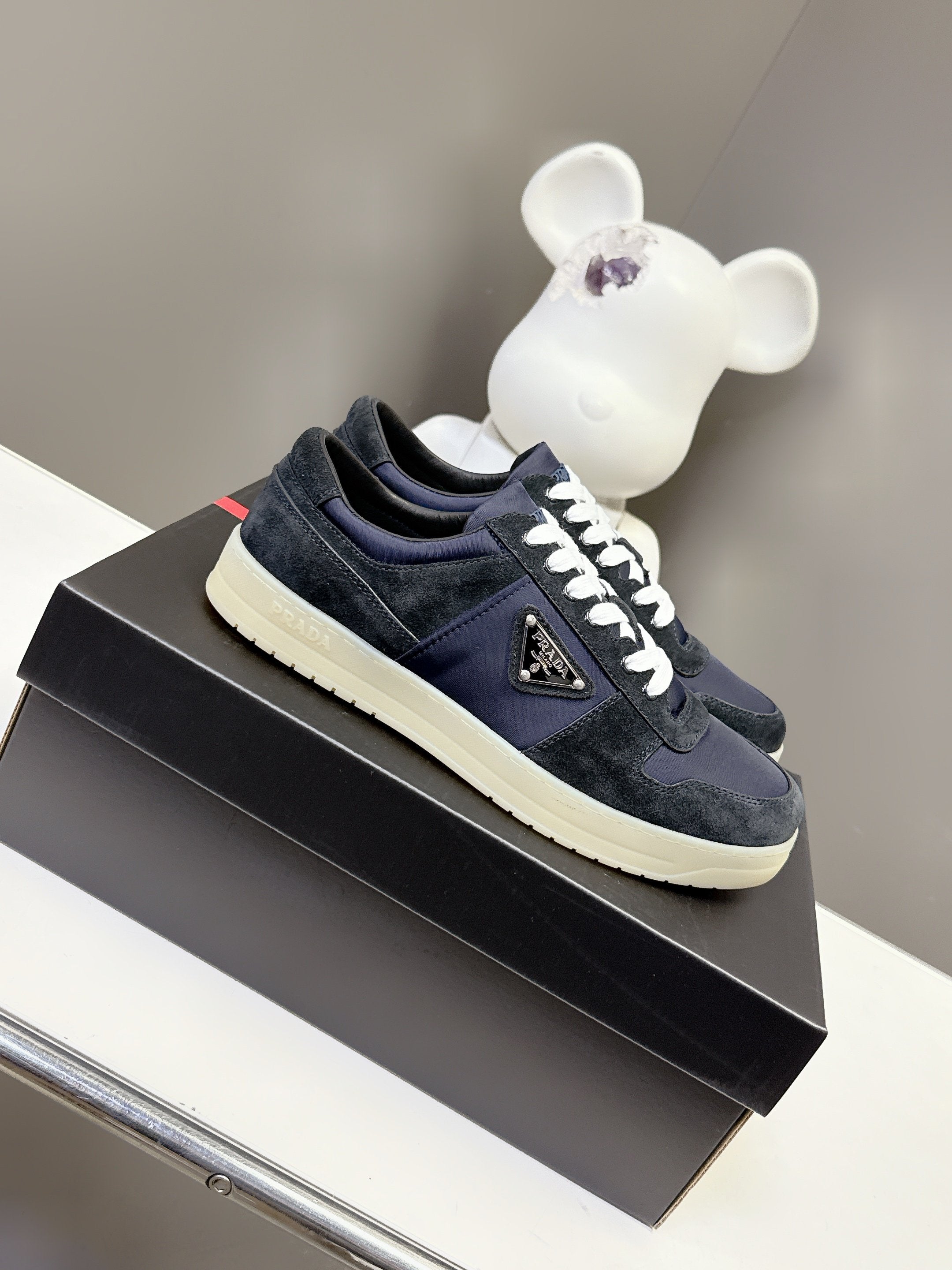 Luxury Shoes Prada Unisex