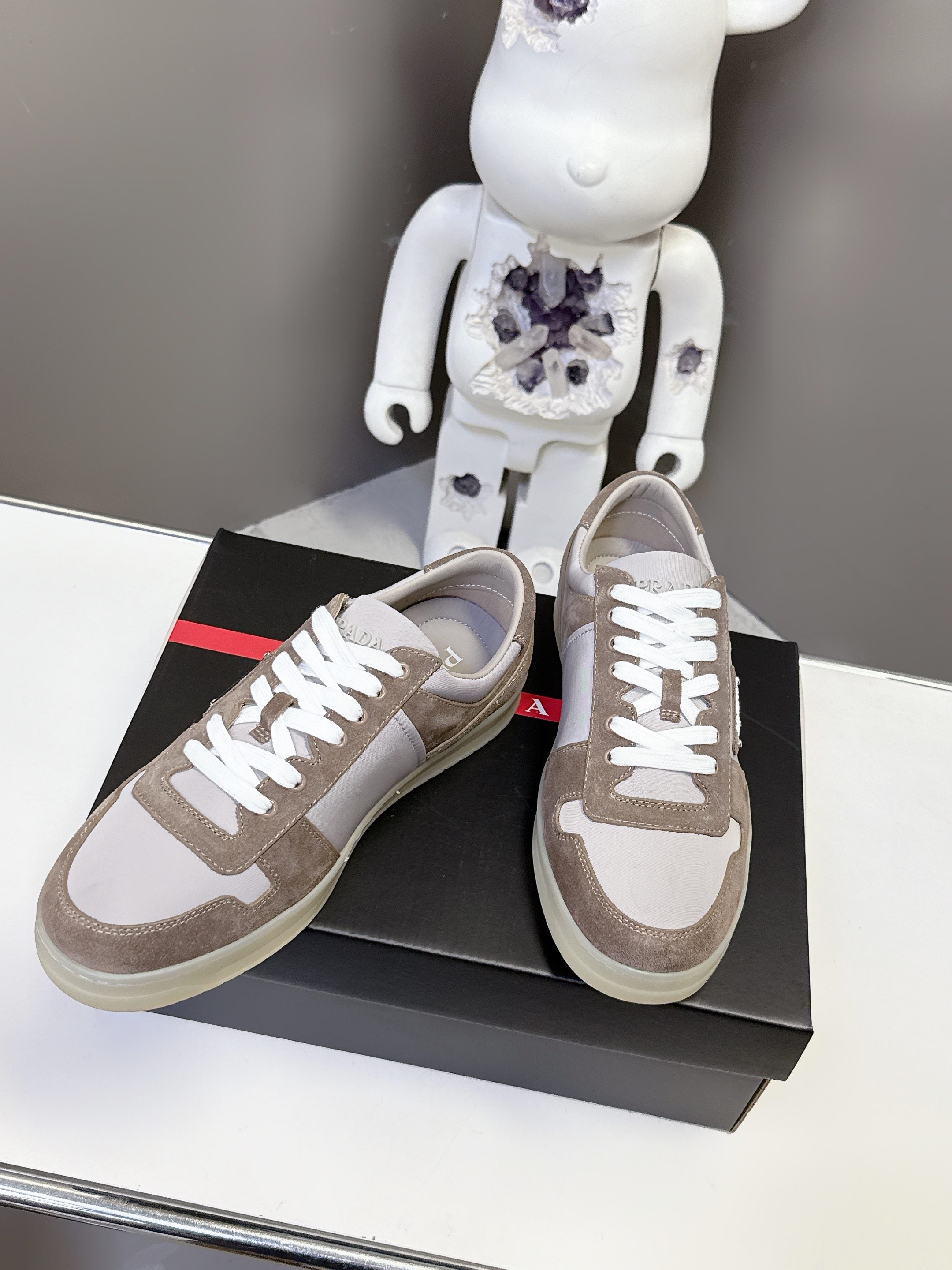Luxury Shoes Prada Unisex
