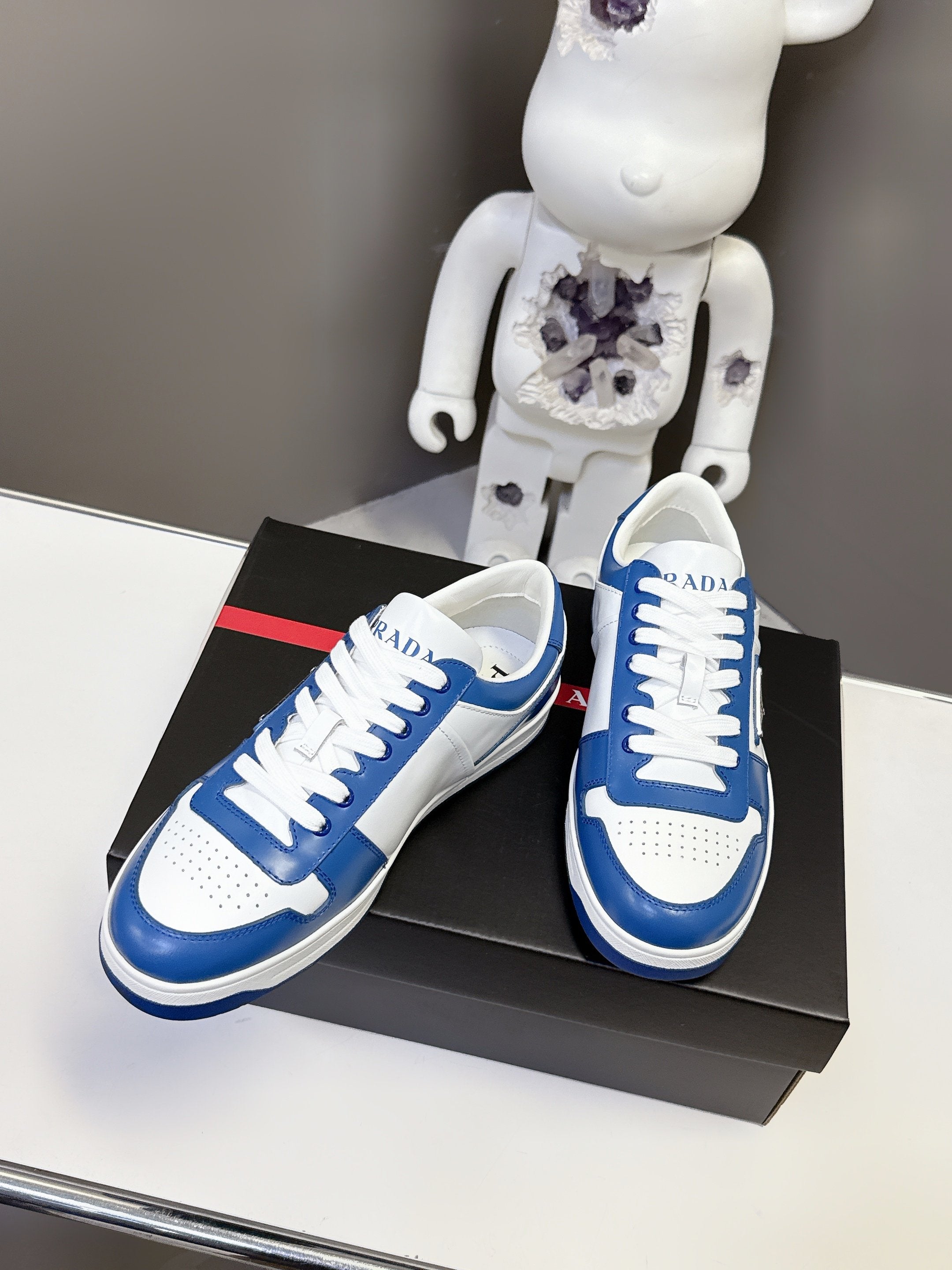 Luxury Shoes Prada Unisex