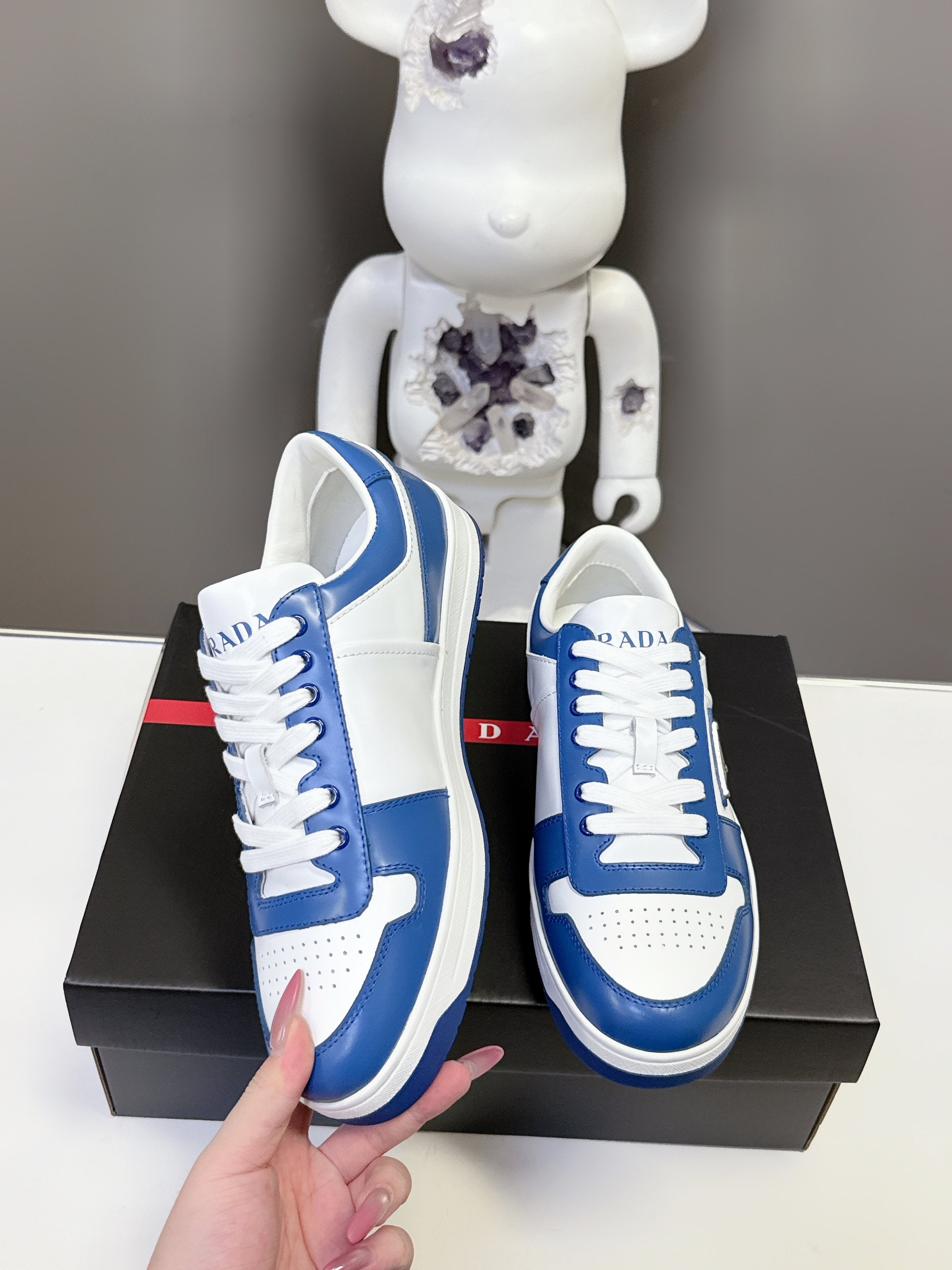 Luxury Shoes Prada Unisex
