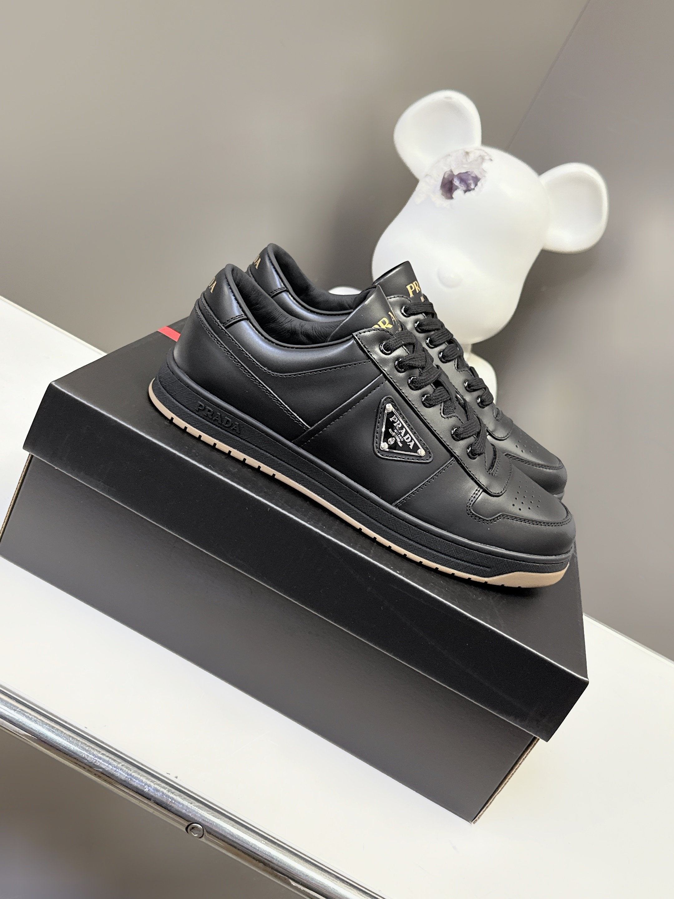 Luxury Shoes Prada Unisex