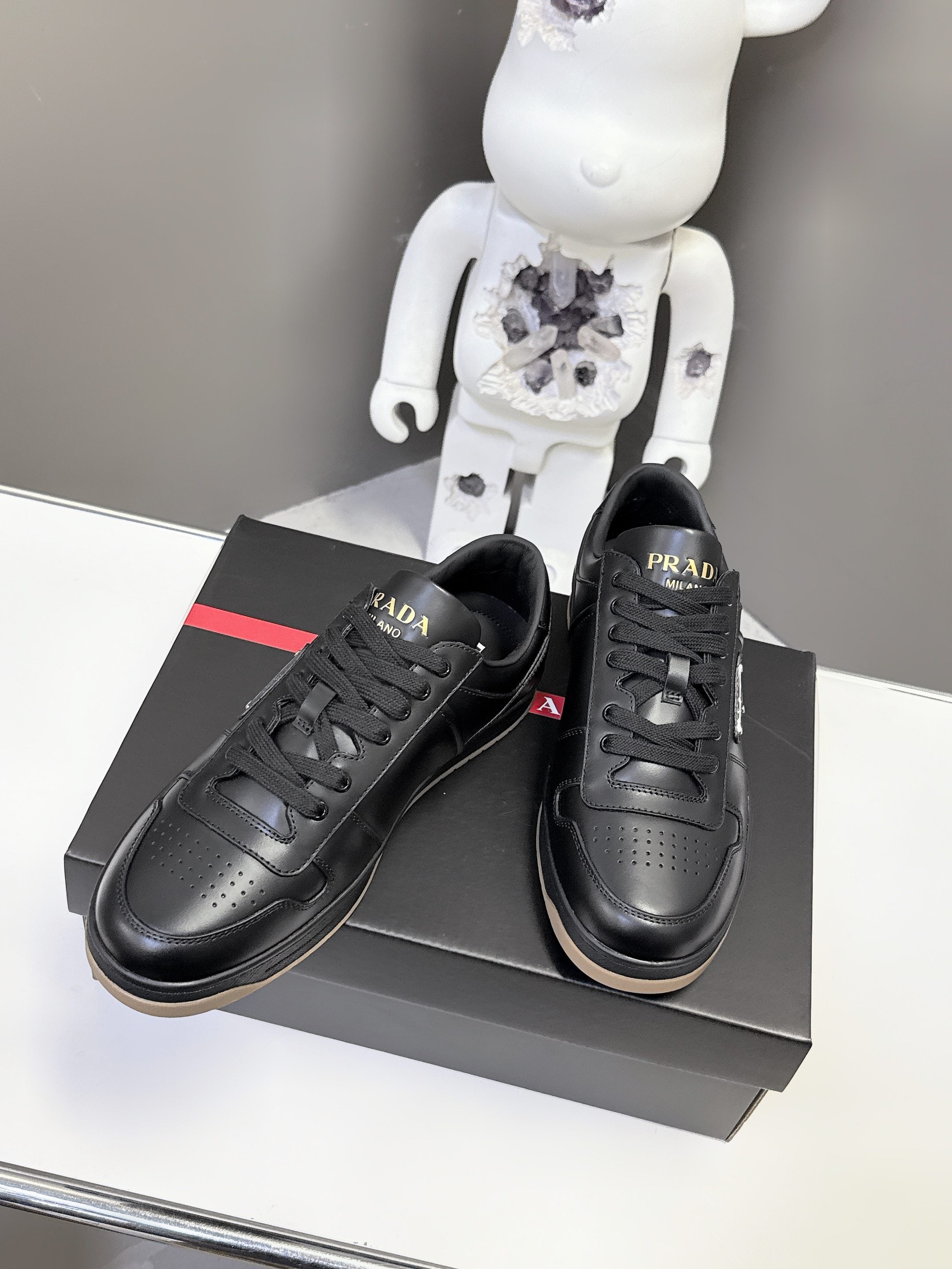 Luxury Shoes Prada Unisex