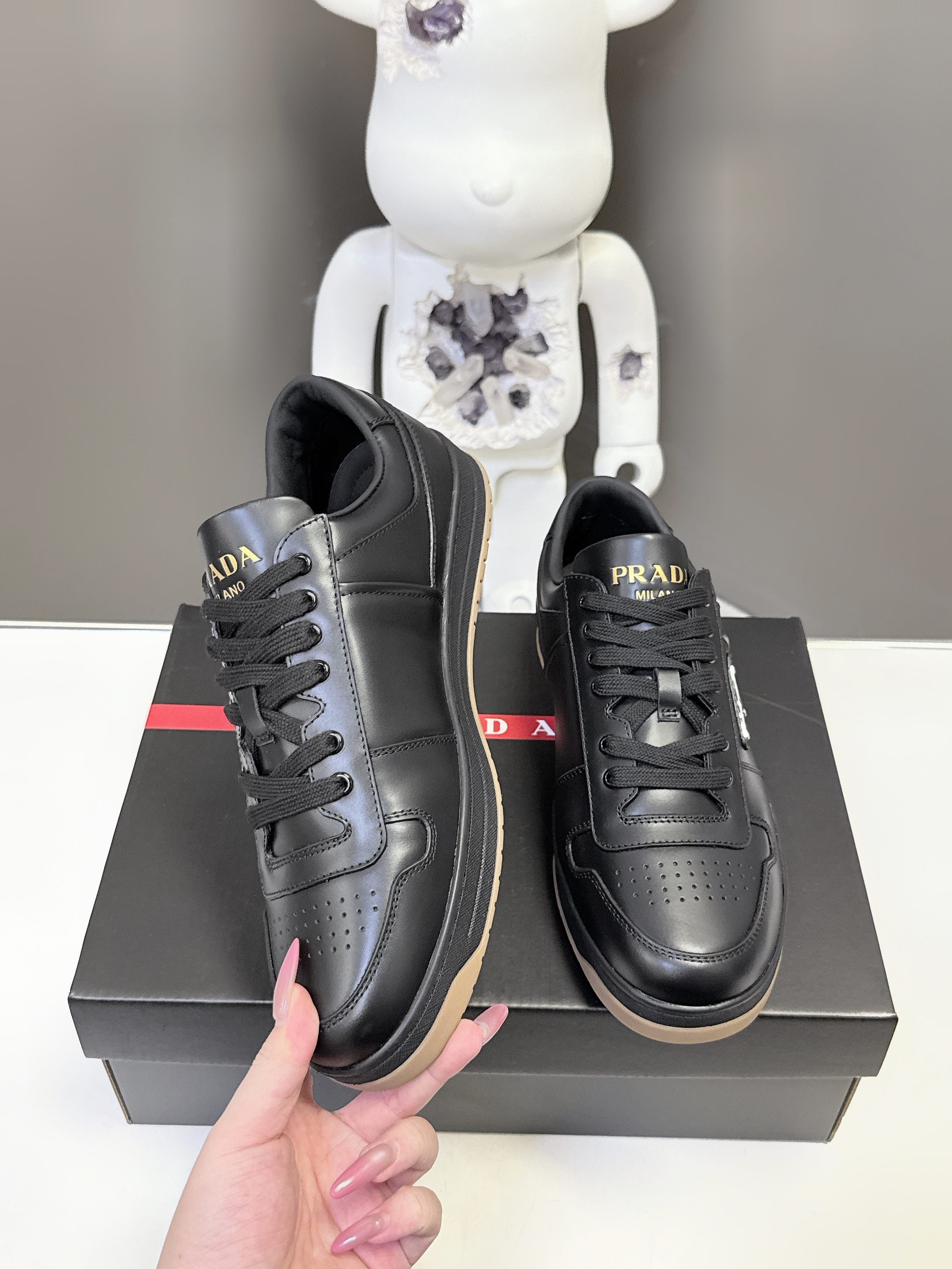 Luxury Shoes Prada Unisex