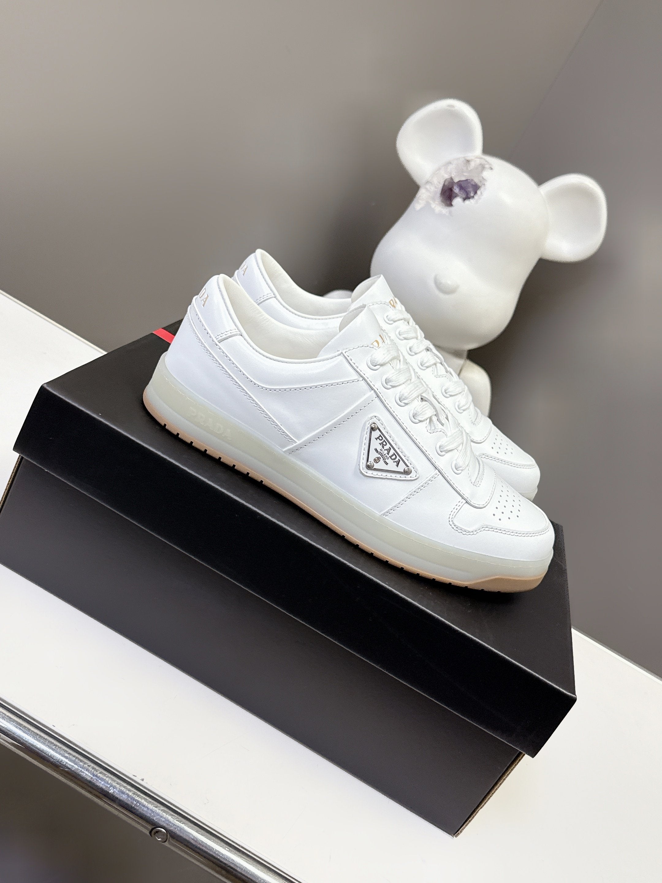 Luxury Shoes Prada Unisex