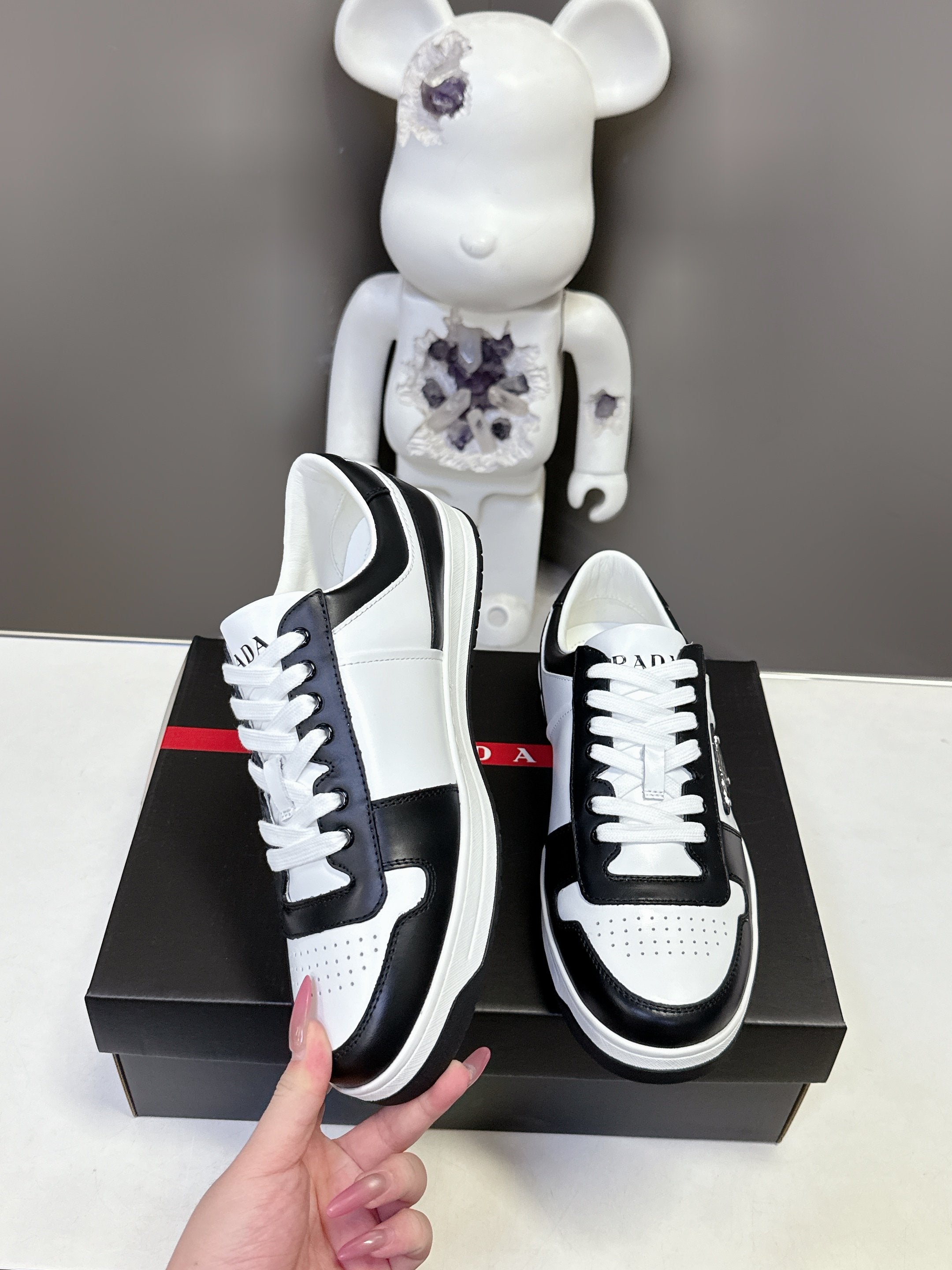 Luxury Shoes Prada Unisex