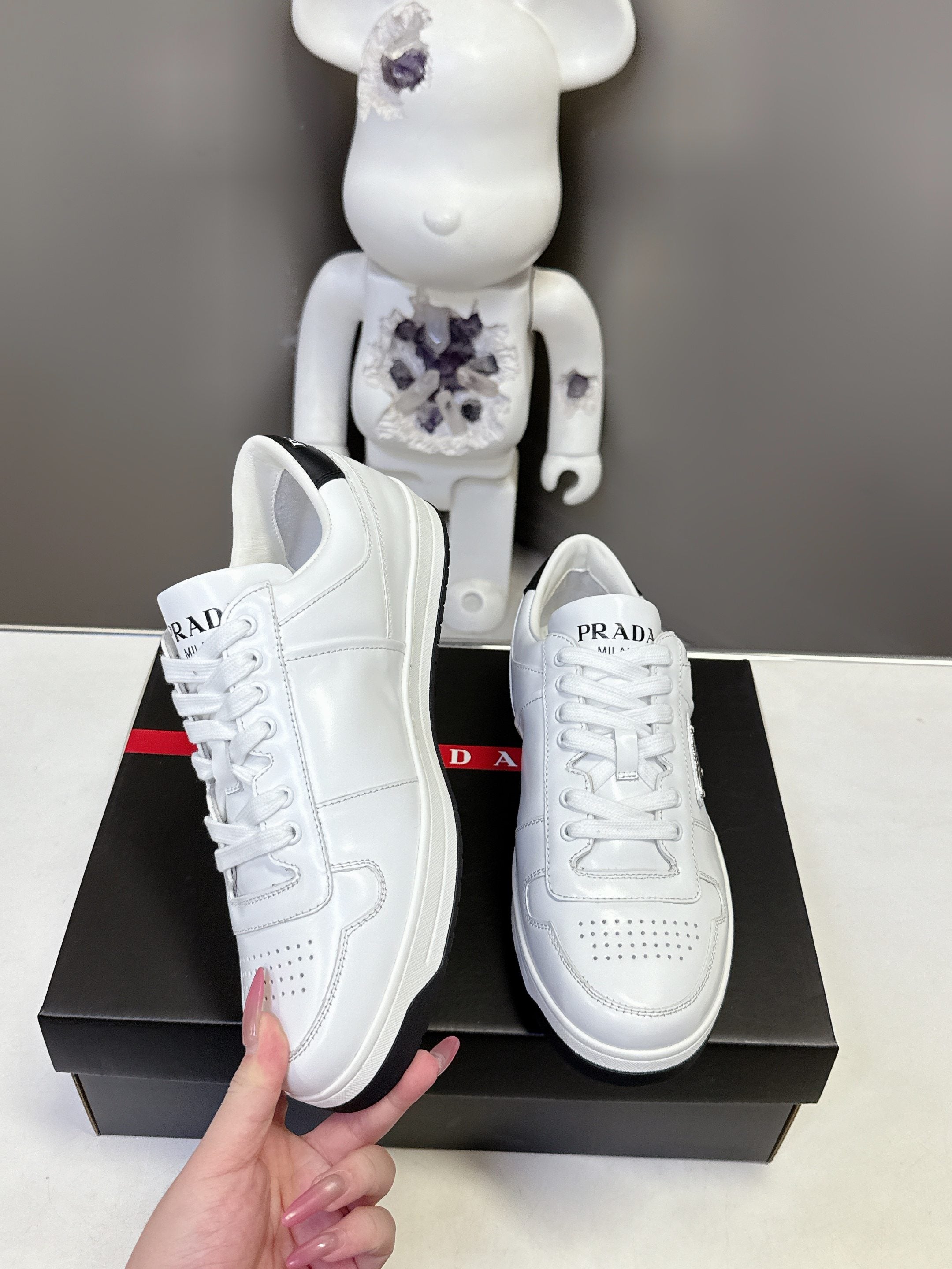 Luxury Shoes Prada Unisex