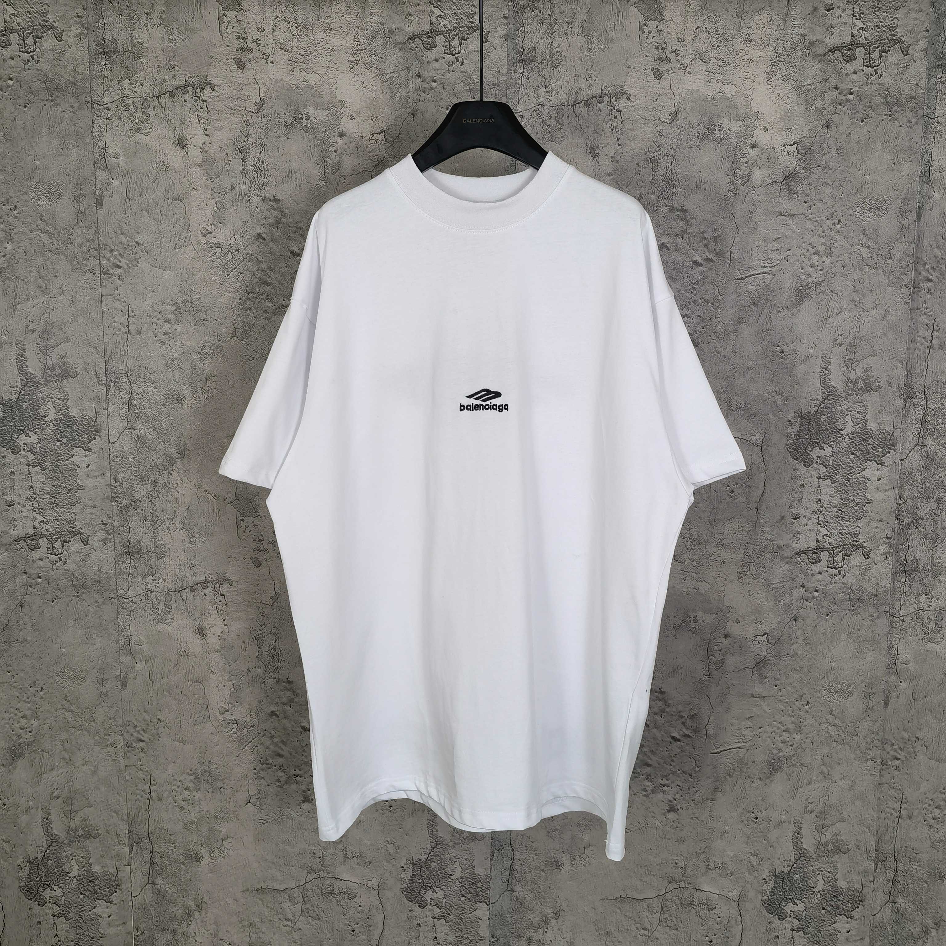 White Balenciaga T-shirt with small chest logo, crew neck, short sleeves