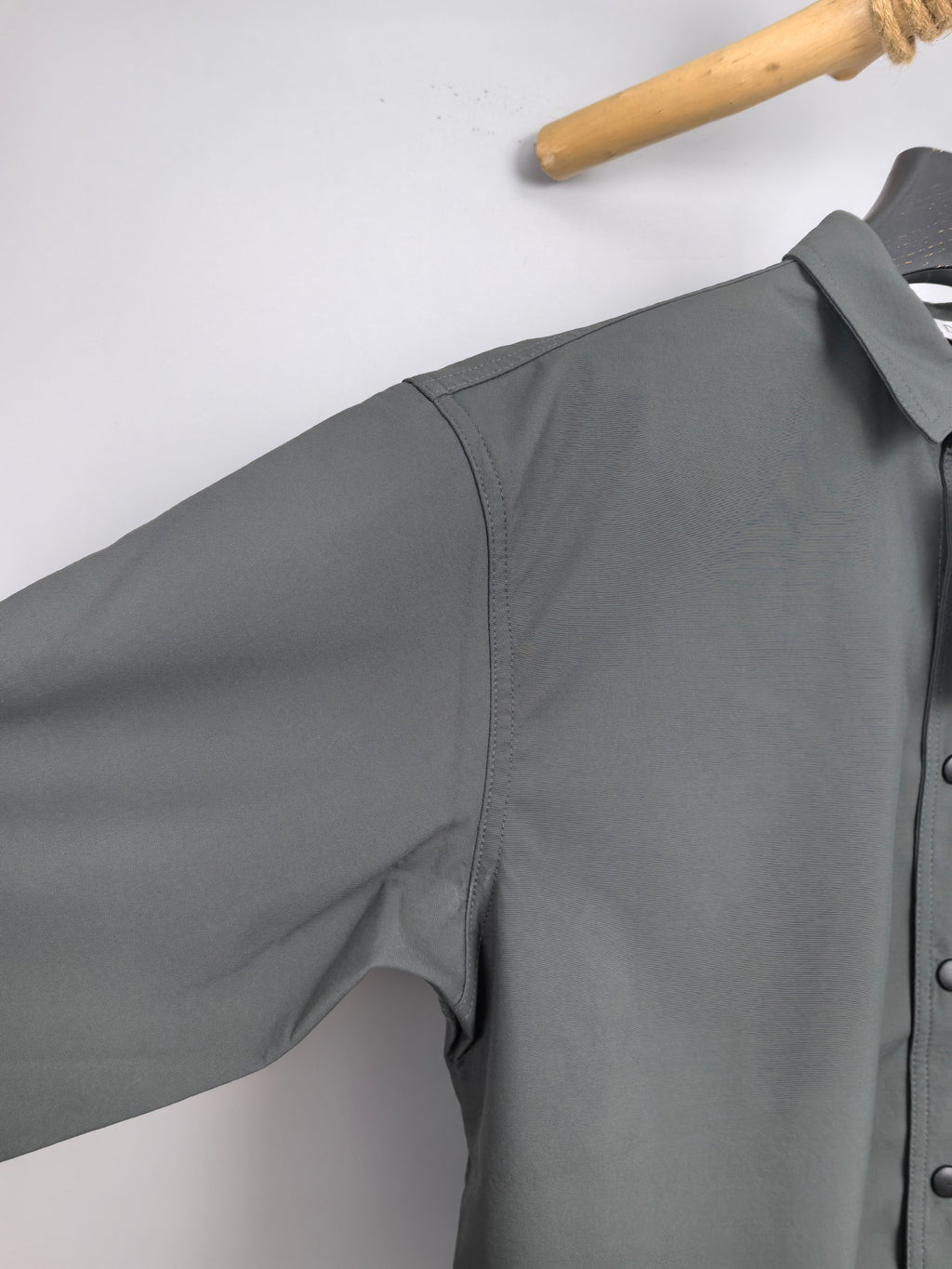 Dior long-sleeve button-up shirt sleeve and shoulder, dark gray, button placket