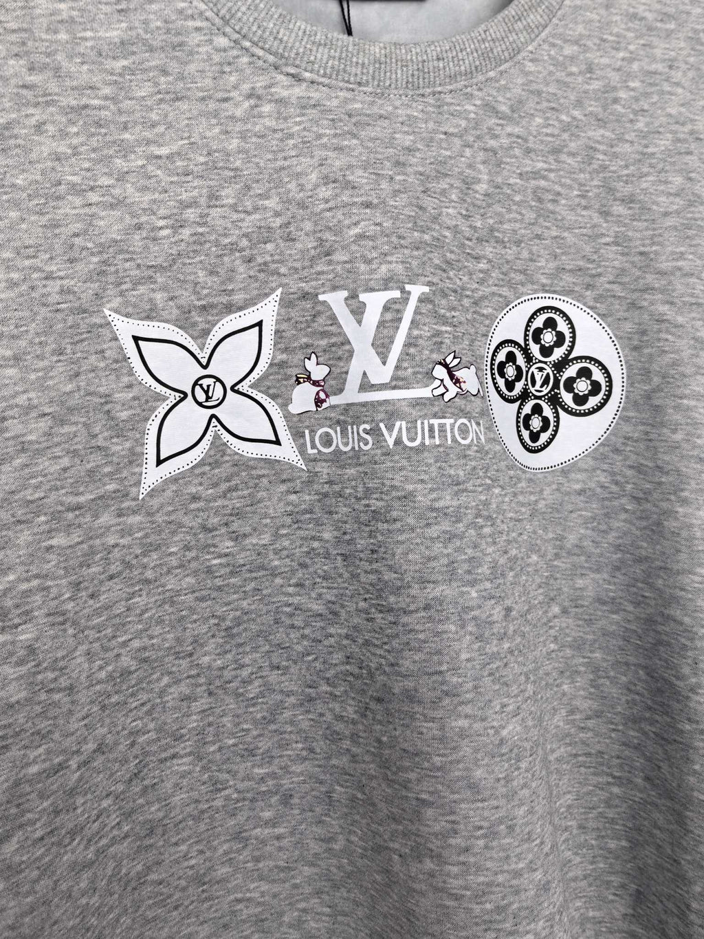 Heather gray long-sleeve sweatshirt with chest logo graphic print