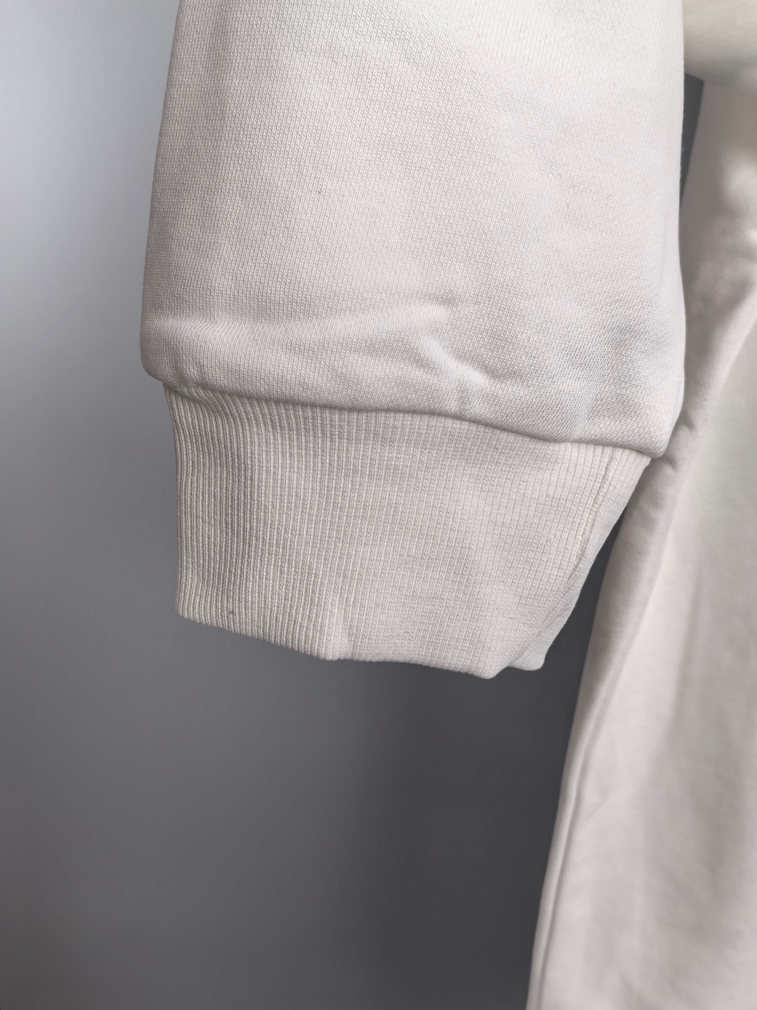 White Louis Vuitton sweatshirt cuffs and hem knit trim