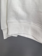 Long-sleeve sweatshirt bottom hem, ribbed cuff in white