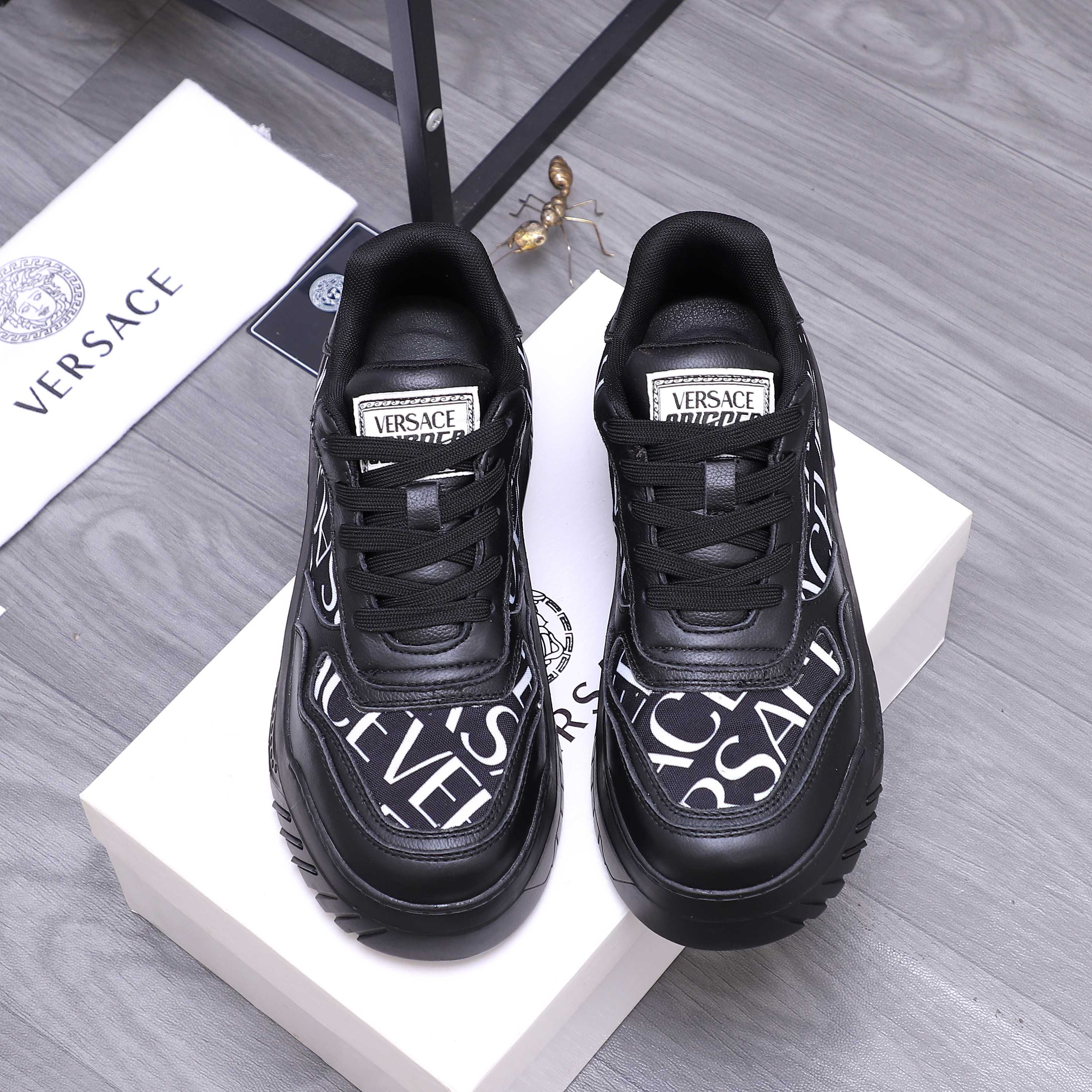 Luxury Shoes Versace