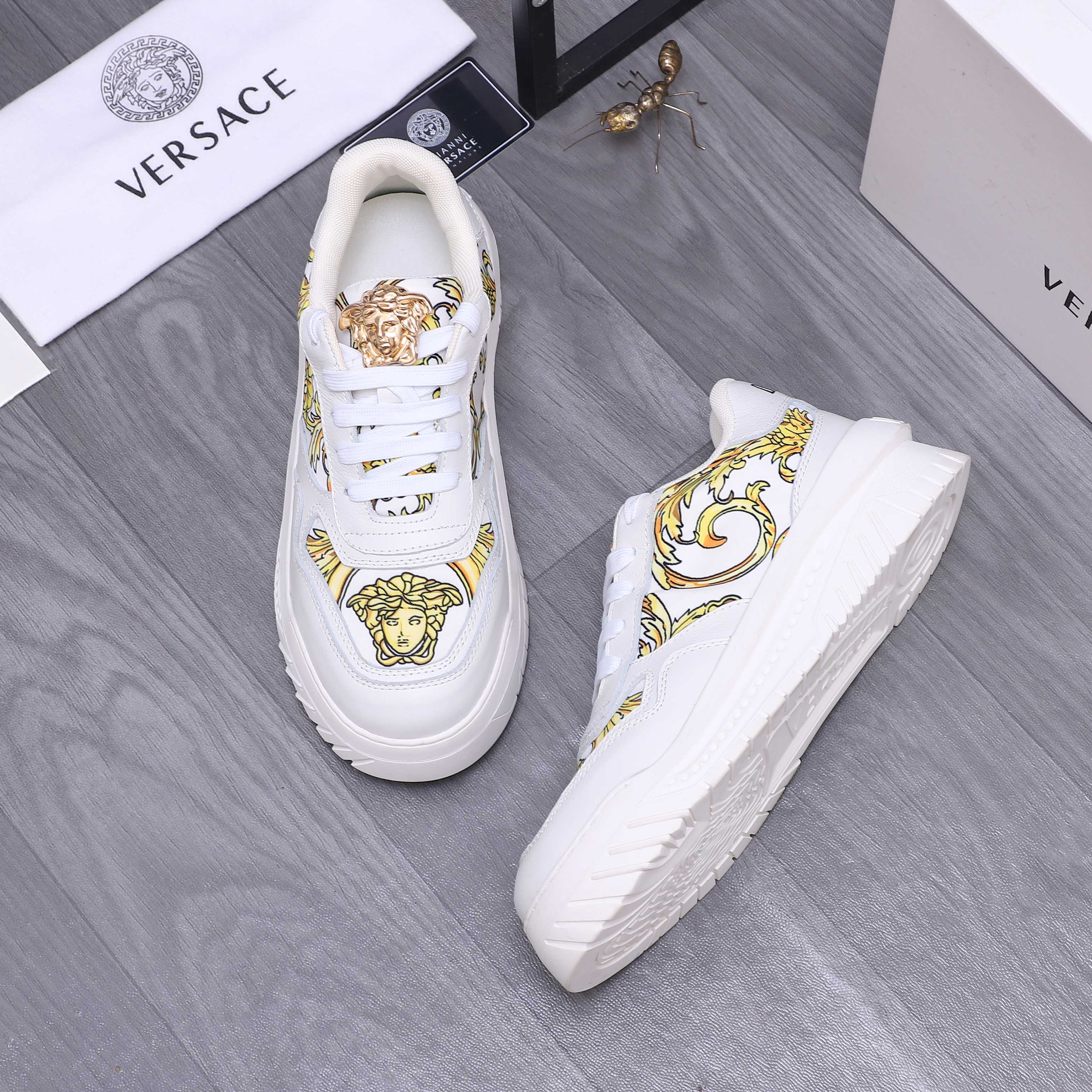 Luxury Shoes Versace