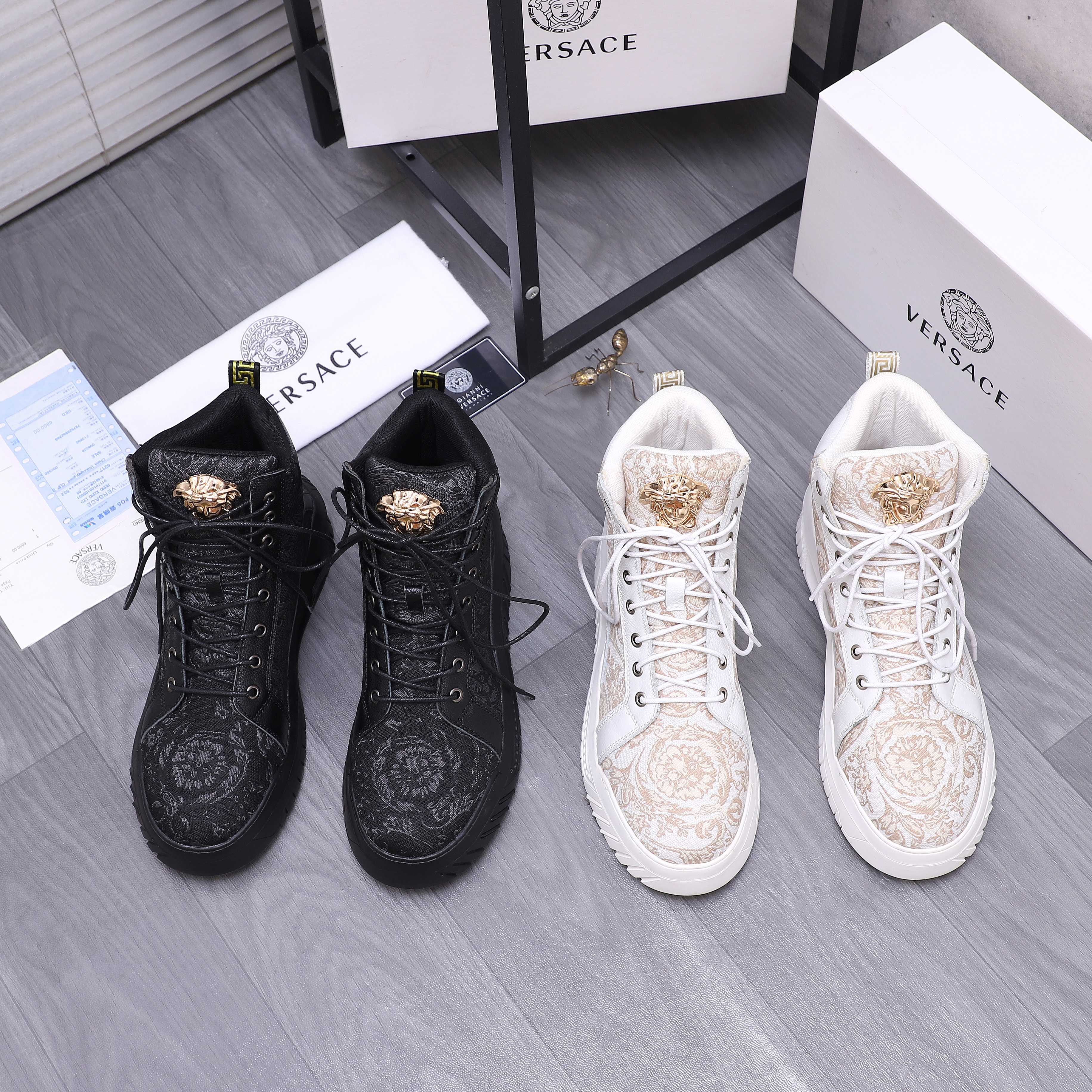 Luxury Shoes Versace