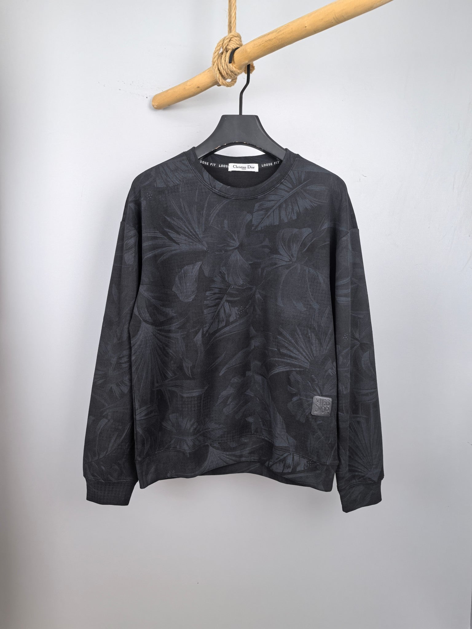 Dior long-sleeve sweatshirt in dark gray with leaf pattern, crew neck.