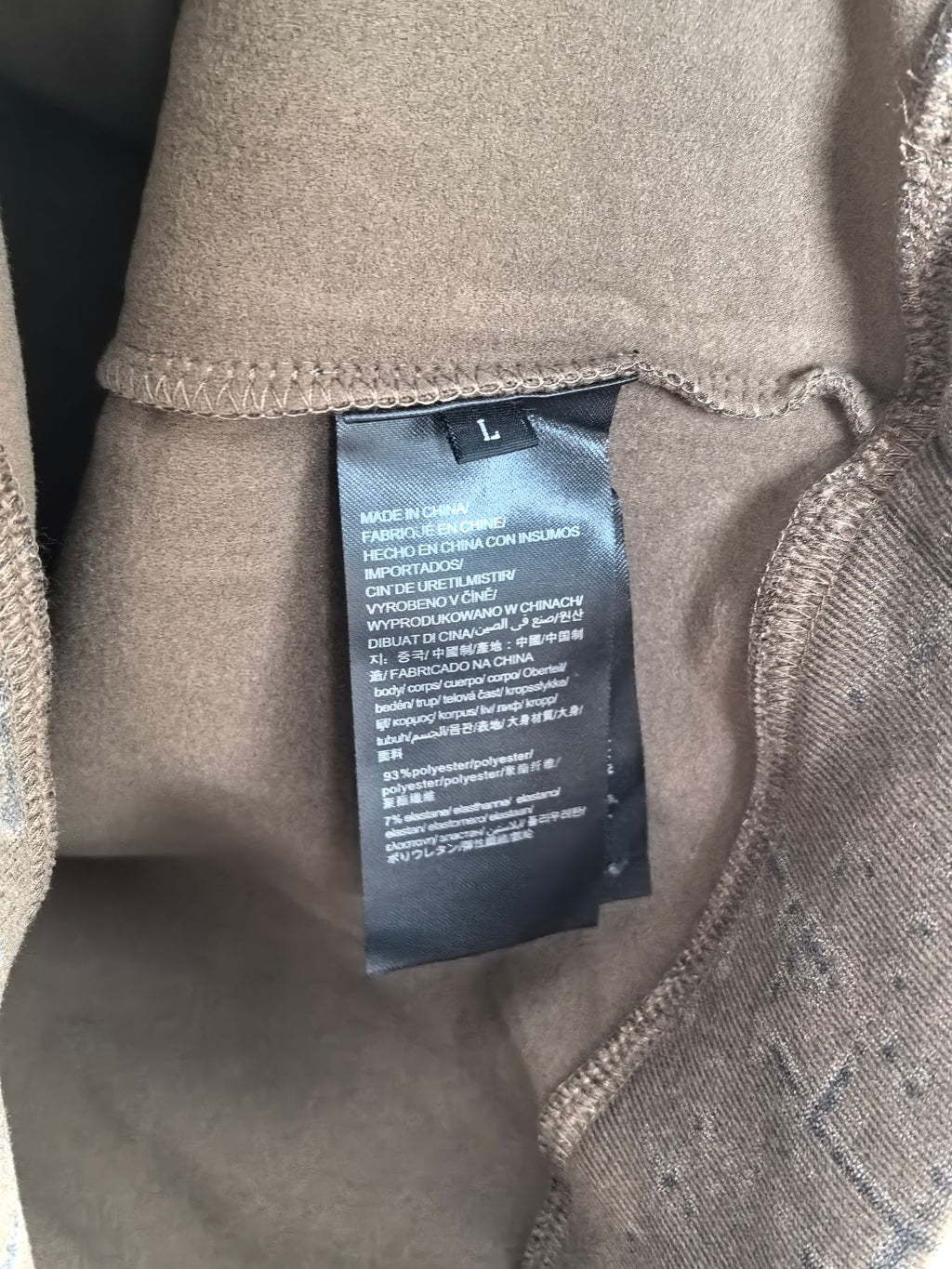 Fendi long-sleeve sweatshirt inner care label attached near neckline