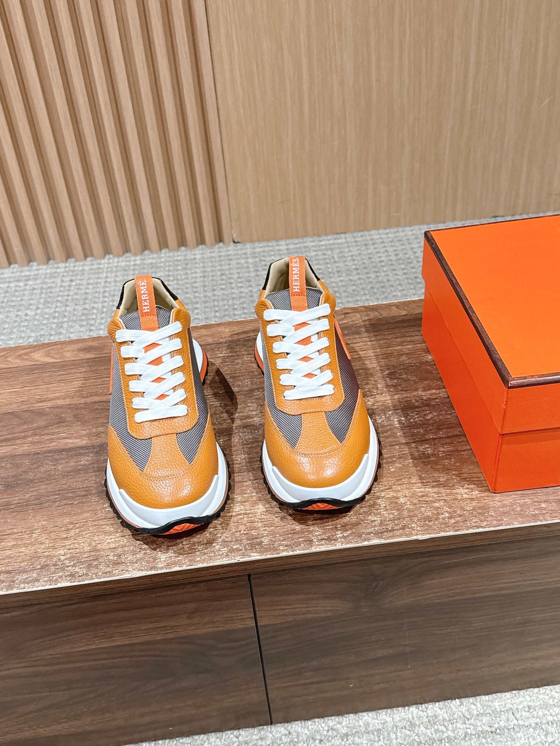 Luxury Shoes Hermes Unisex