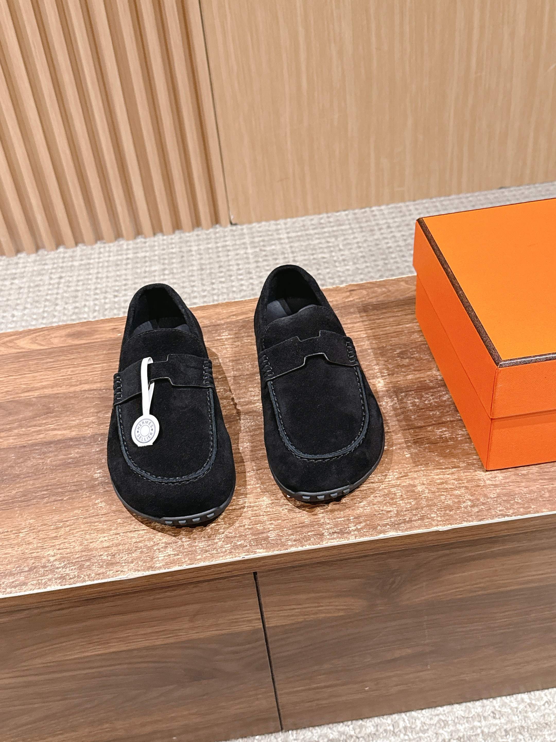 Luxury Shoes Hermes Unisex