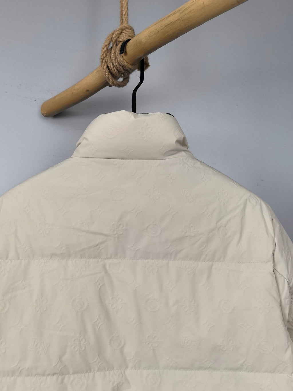 Burberry puffer jacket back collar, cream with raised neck and baffle quilting