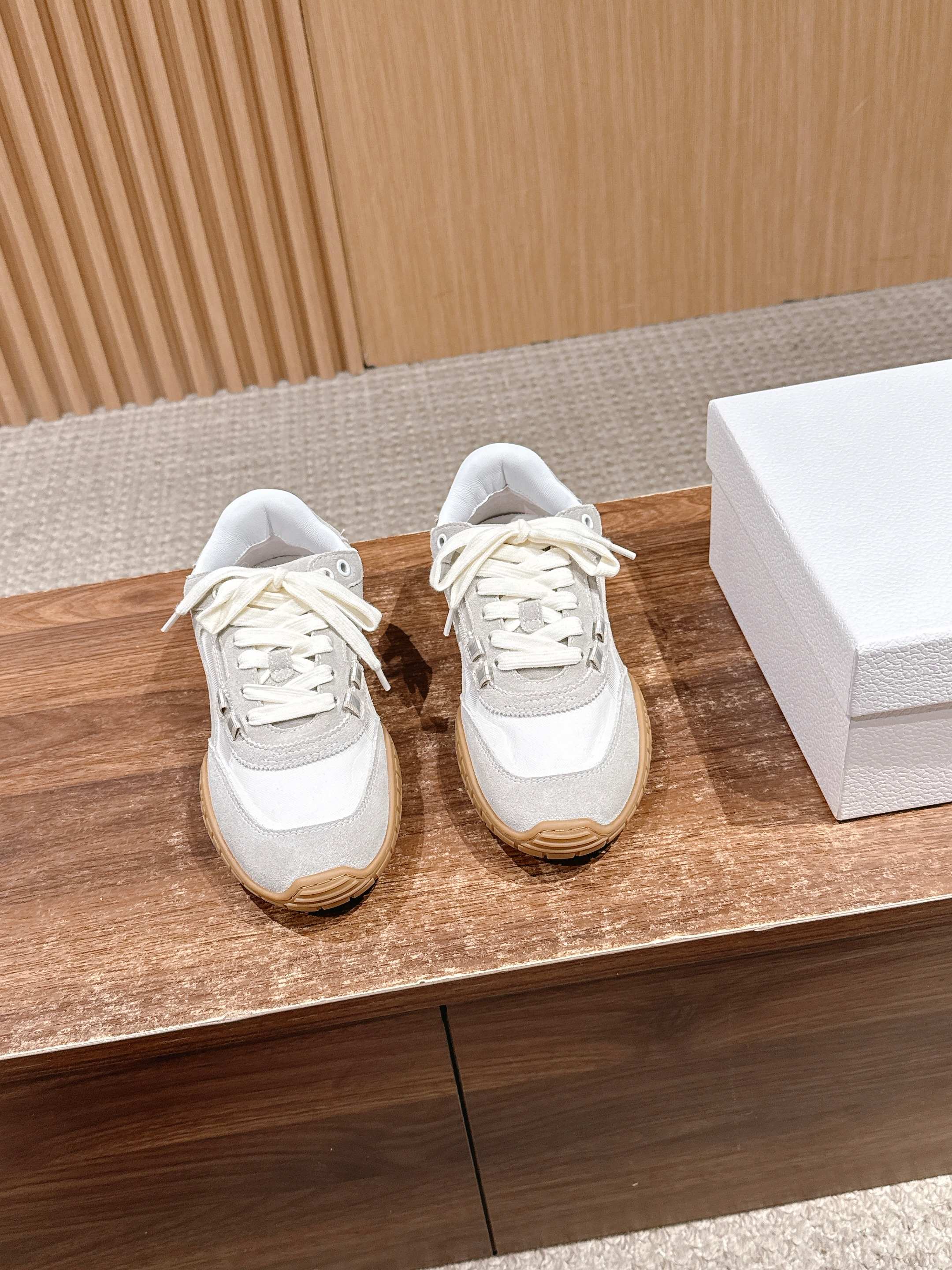 Luxury Shoes Dior Unisex