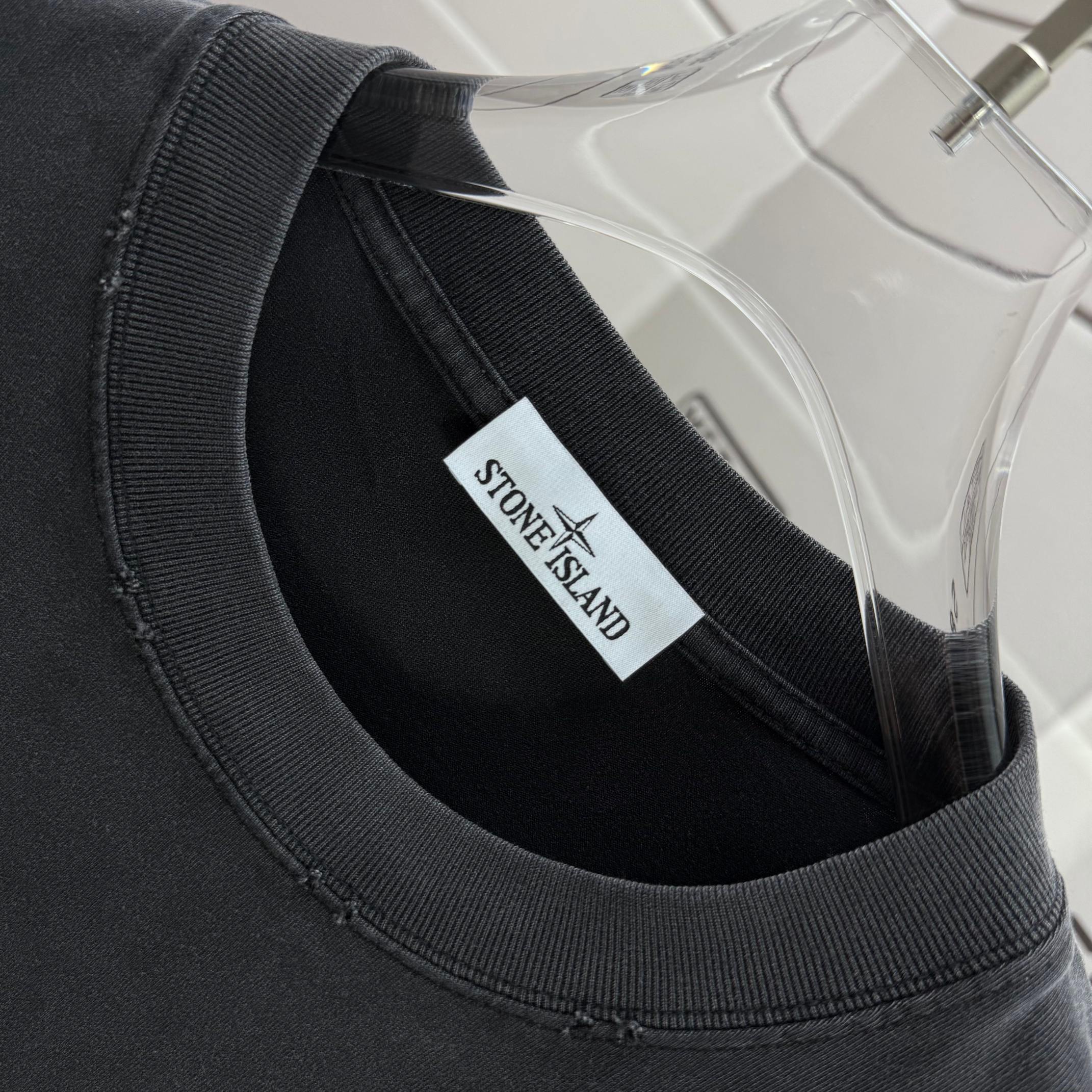 Clothes Stone Island