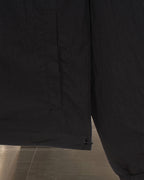 Burberry long jacket hem with elastic at the bottom edge