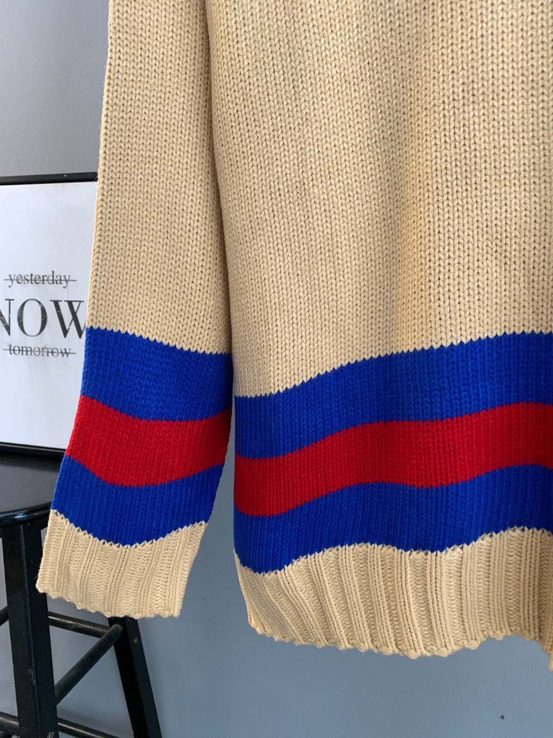Gucci knit sweater hem with cream knit and blue/red stripe band