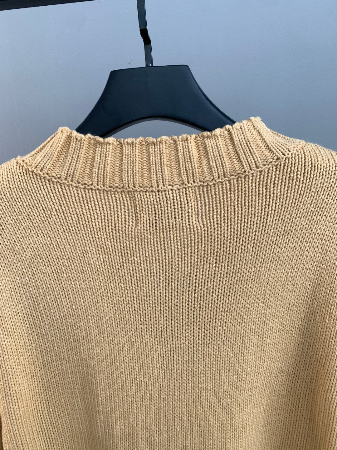 Gucci knit sweater ribbed crew collar in cream knit