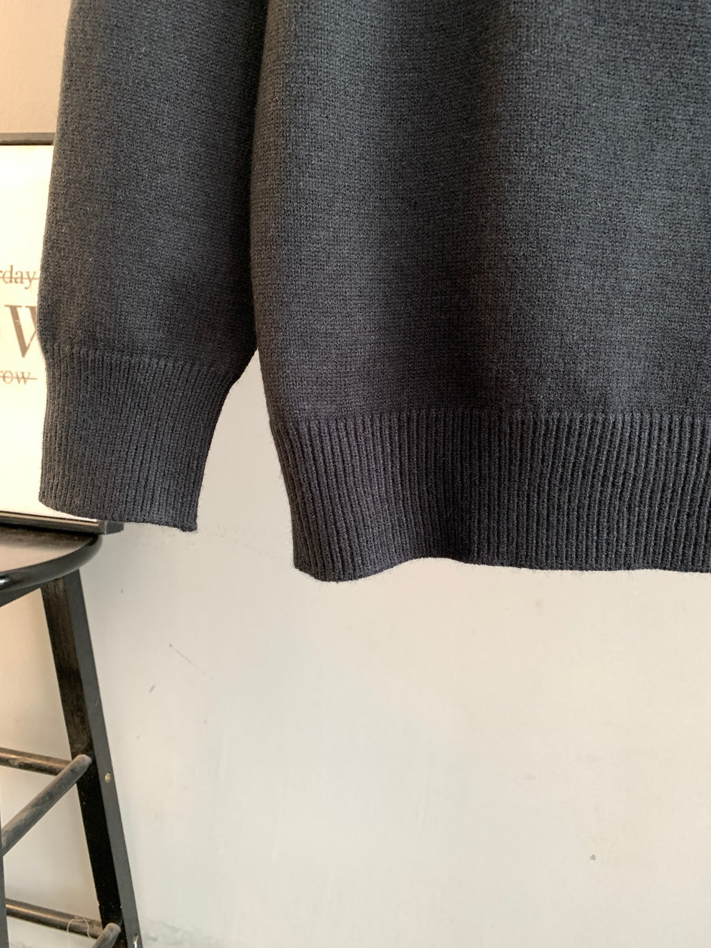 Long-sleeve knit sweater lower sleeve and ribbed cuff in dark tone