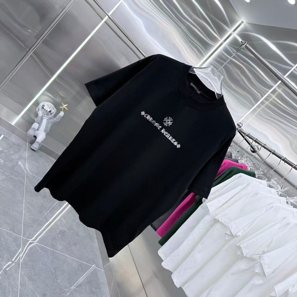 Black short-sleeve T-shirt with chest logo-style graphic print